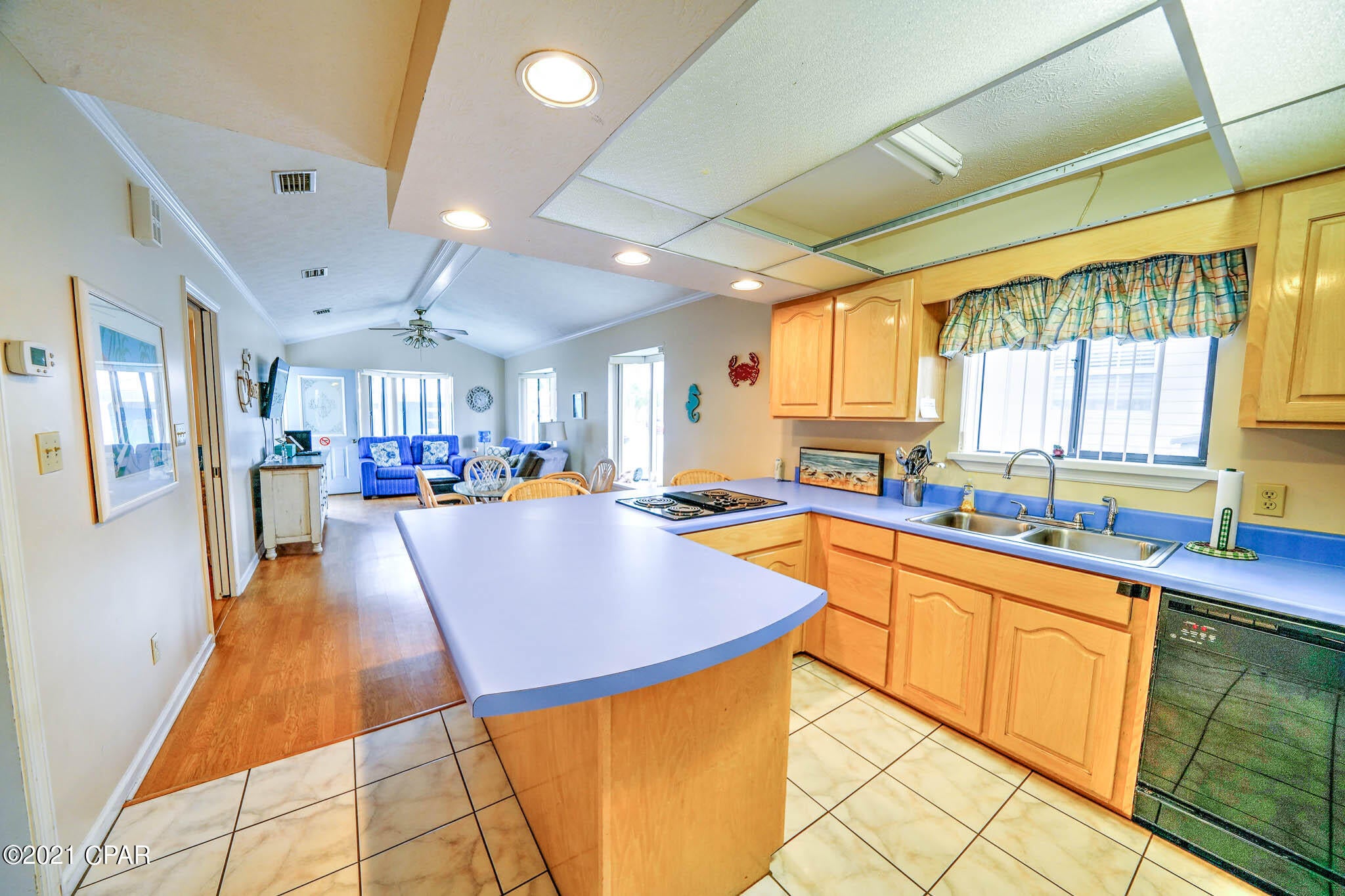Venture Out Travel Trail - Residential