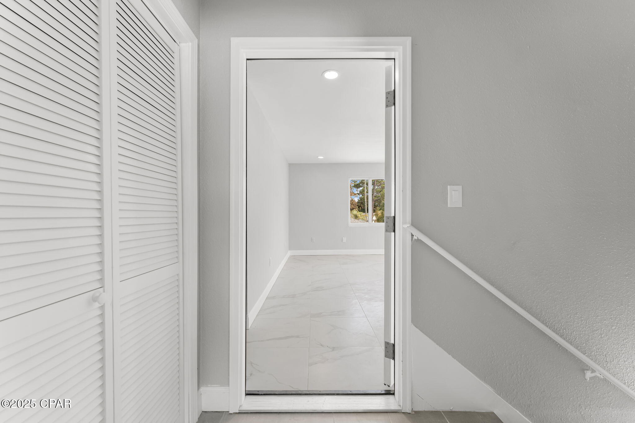 Silver Sands Unit 2 - Residential Lease