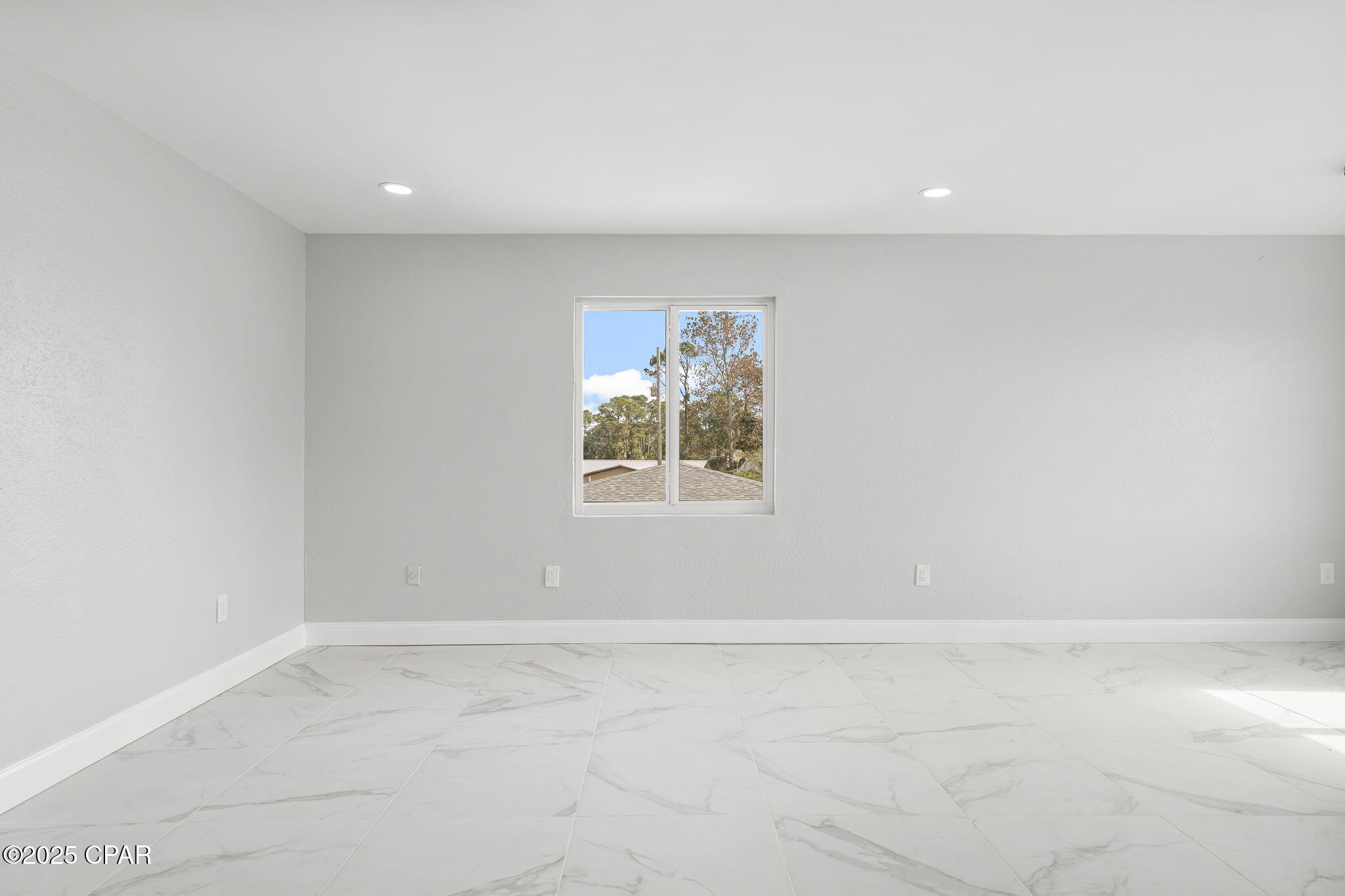 Silver Sands Unit 2 - Residential Lease
