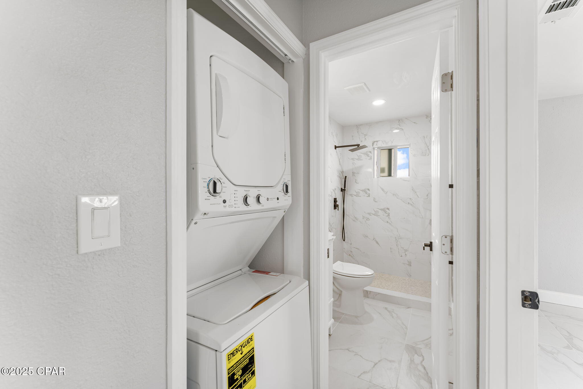 Silver Sands Unit 2 - Residential Lease