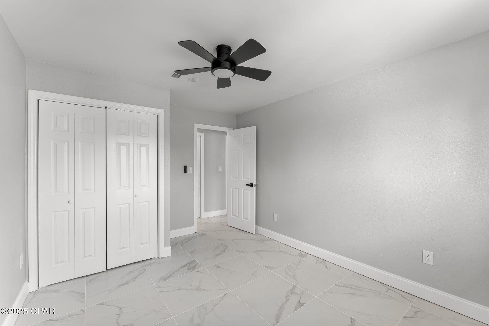 Silver Sands Unit 2 - Residential Lease