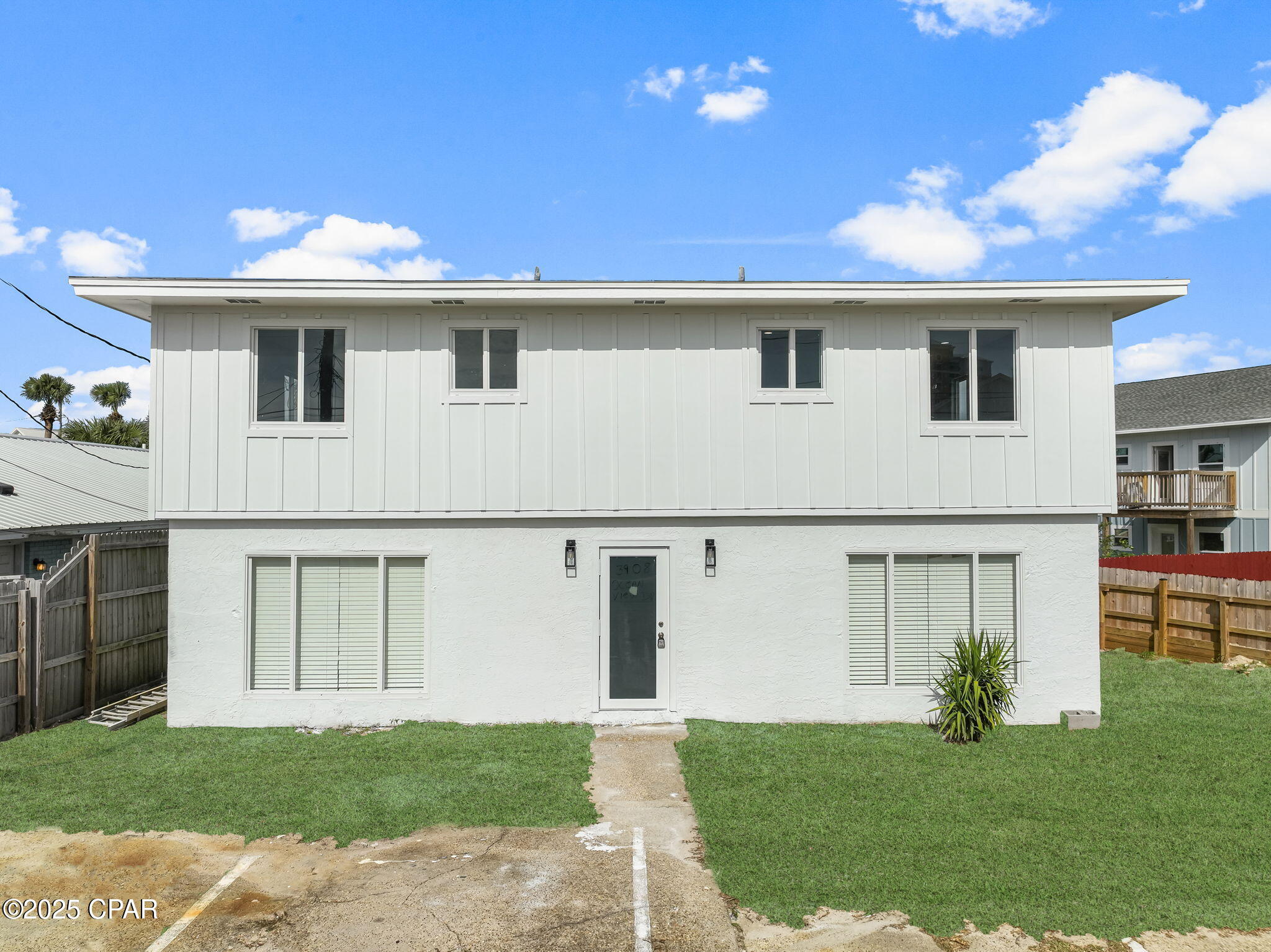 Silver Sands Unit 2 - Residential Lease