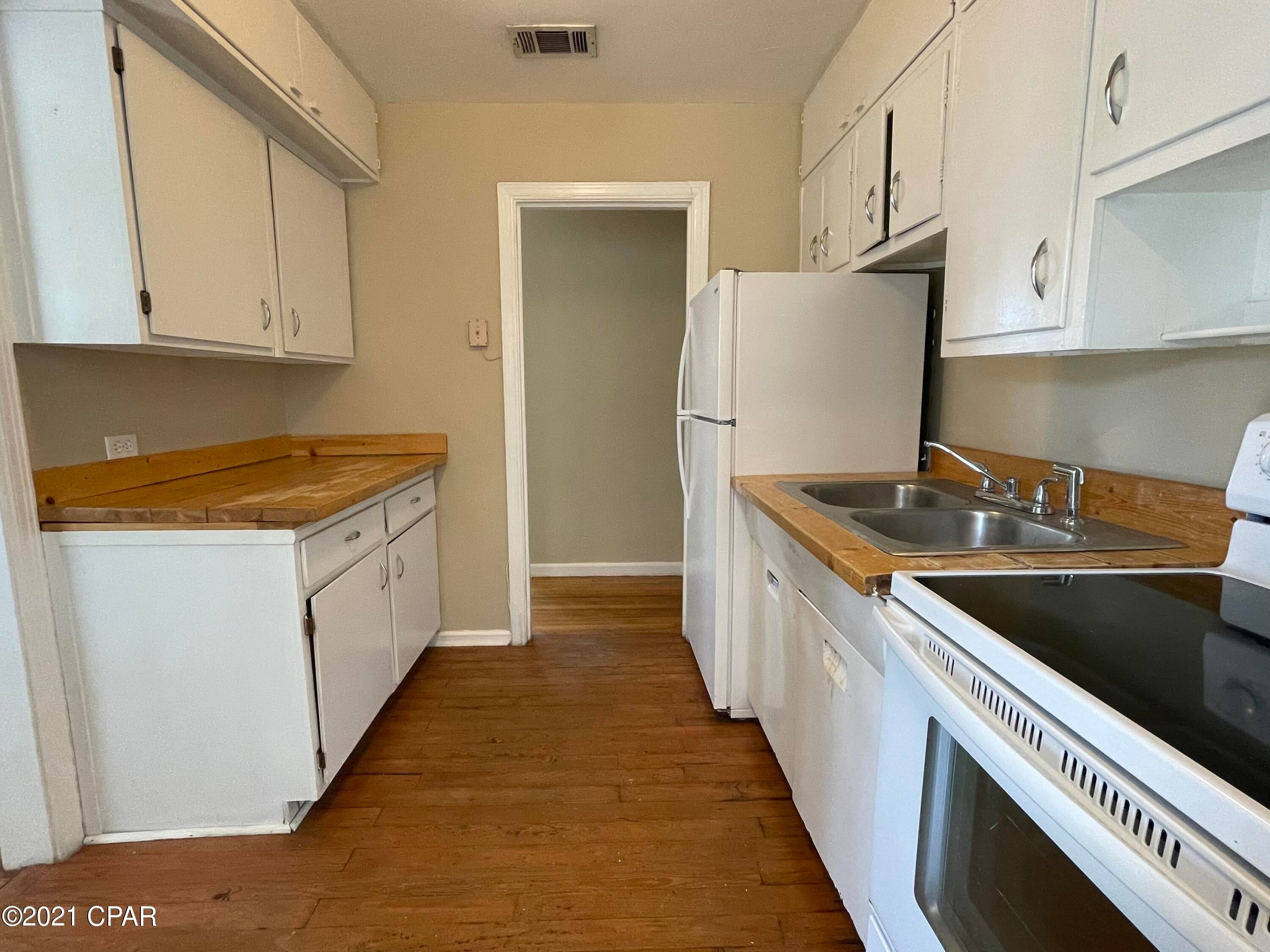 Cove Terrace 2nd Add - Residential