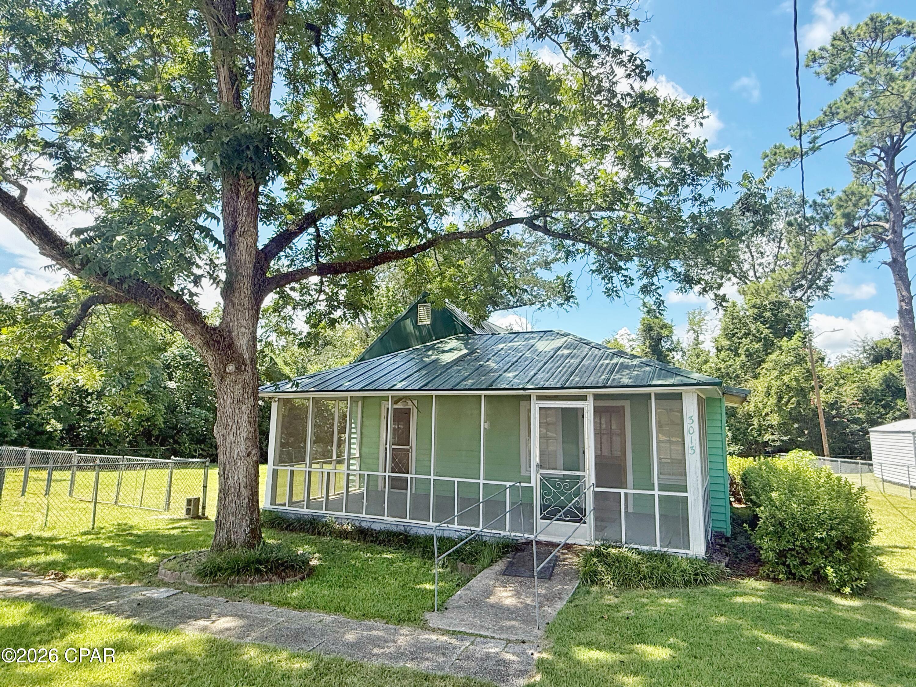 [No Recorded Subdiv] - Residential