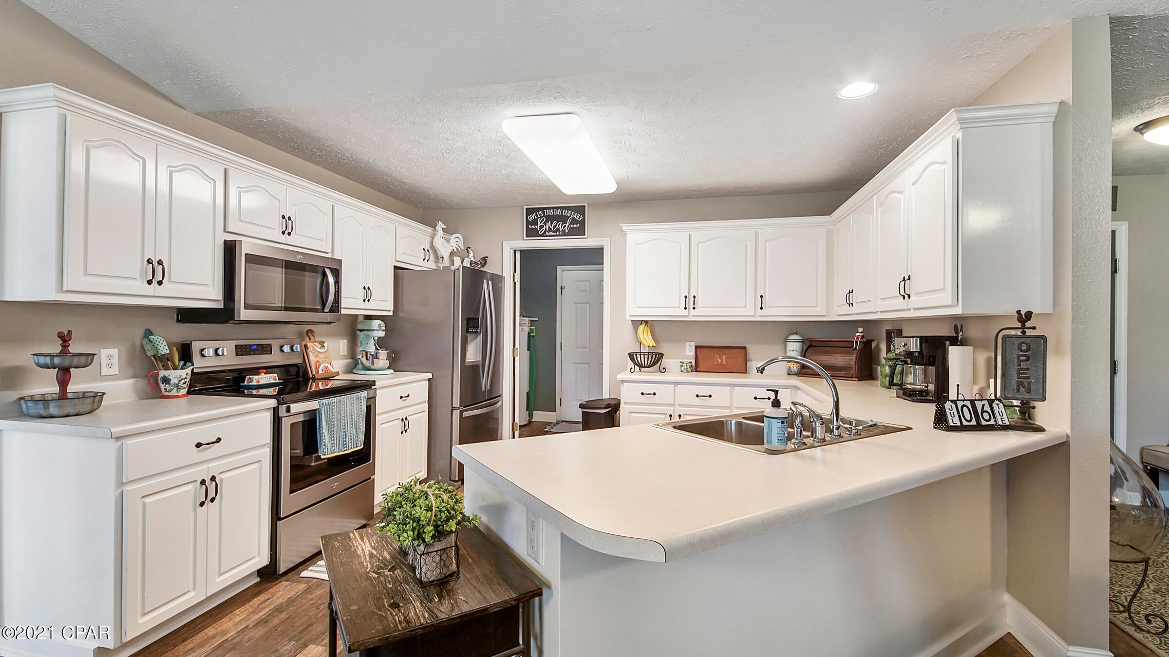 Pelican Point - Residential