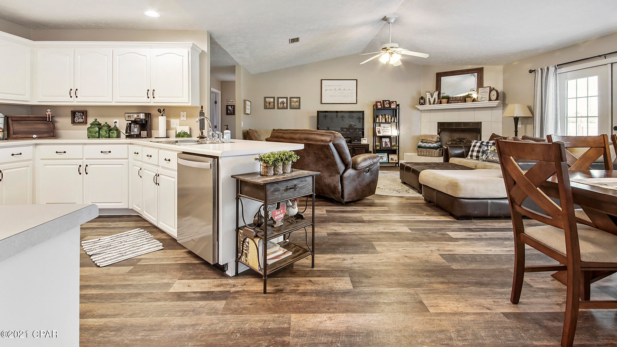 Pelican Point - Residential