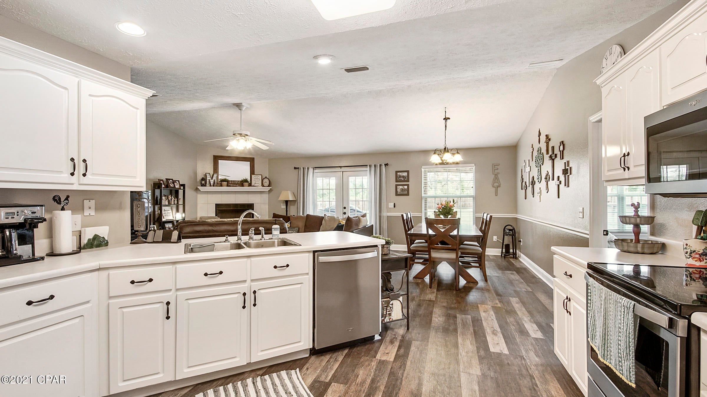 Pelican Point - Residential
