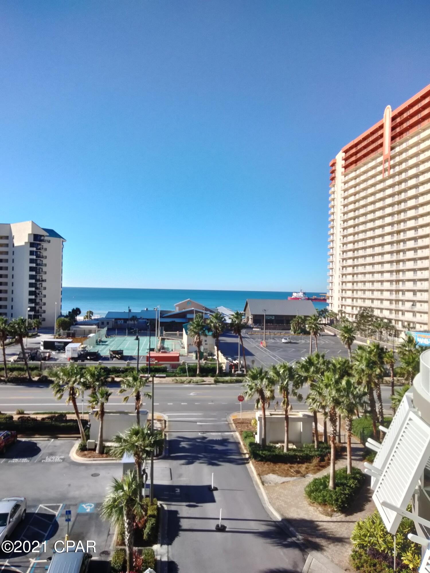 Laketown Wharf - Residential