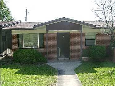 Nice apartment in Callaway with open floor plan, eat-in kitchen, washer and dryer connections, extra storage, new ceramic tile & carpet, and updated appliances. Close to Tyndall AFB, schools, and shopping.