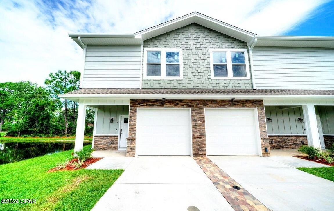 For Lease 12 Month Available! Offered Furnished, Seaside Heights! This 1580sf, 3 bd/2.5 bath home has it all. 9' ceilings, solid surface counter tops, and an all stainless appliance (including fridge) package. Smart technology includes electronic front door lock, Ring door bell, and the garage door opener. 

Home centrally located within a mile to the World's Most Beautiful beaches, quick drive to NavSea/Navy Base and the Hathaway Bridge to Panama City.

The first floor has the main living space, cozy seating in the living room, and an updated kitchen with all kitchenware included, and a convenient powder room. The back deck has seating for entertaining. Upstairs is the Master BR with ensuite bathroom including double vanities, tub/shower combo, and  walk-in closet. Two additional bedrooms with one queen bed suite, and a bunk room with twin bunks for the kids!. This home is perfect for a Corporate Rental! *Pets negotiable upon approval with non-refundable $300 pet fee & pet rent of $25/month.

The owner is willing to accept negotiations to be used on Airbnb

call or send a message to make an appointment

Tambien hablamos español