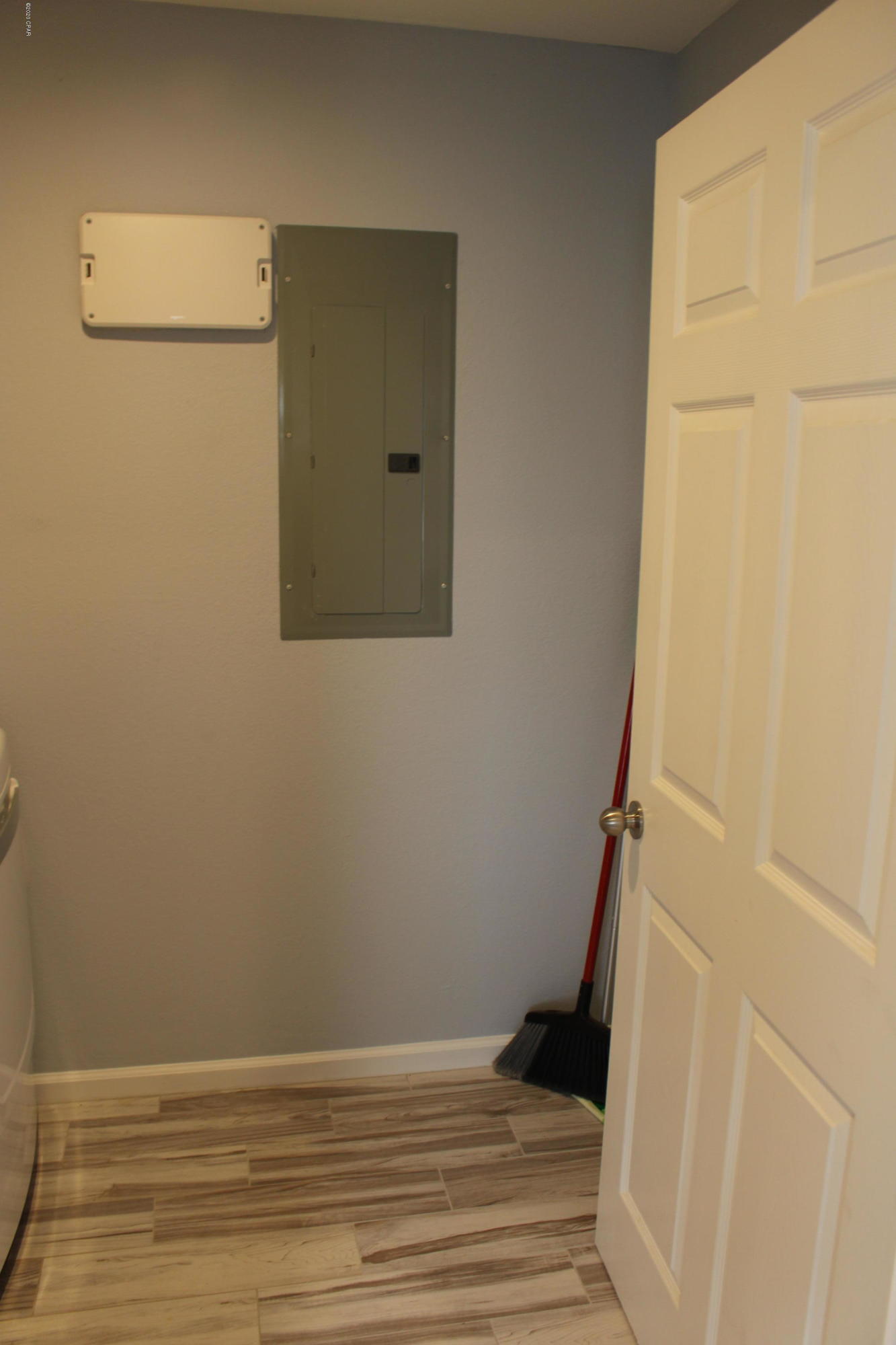 Venetian Villa 2nd Add Replat - Residential Lease