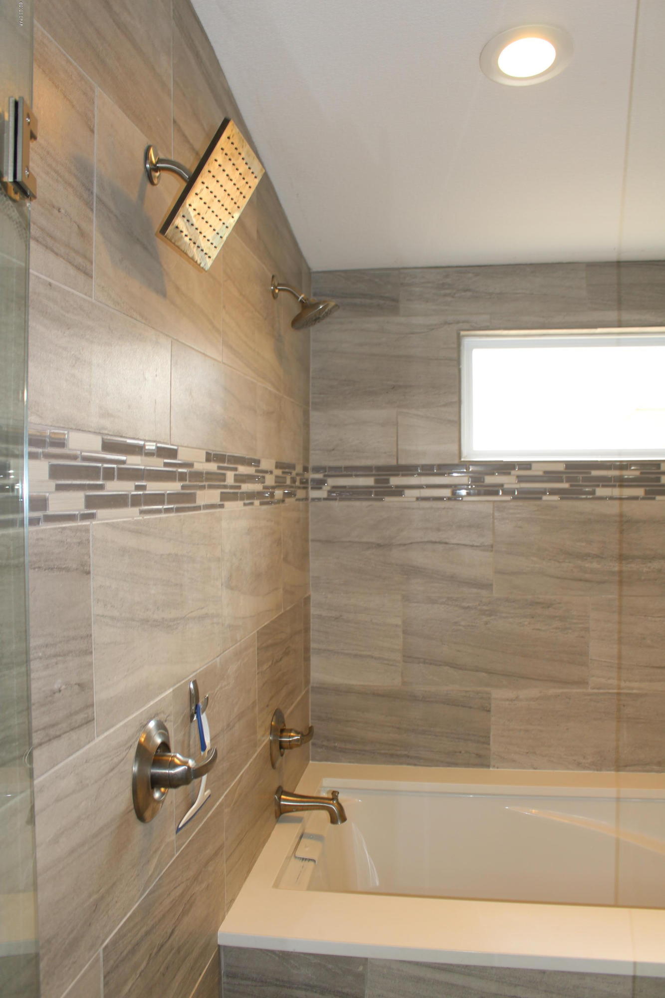 Venetian Villa 2nd Add Replat - Residential Lease