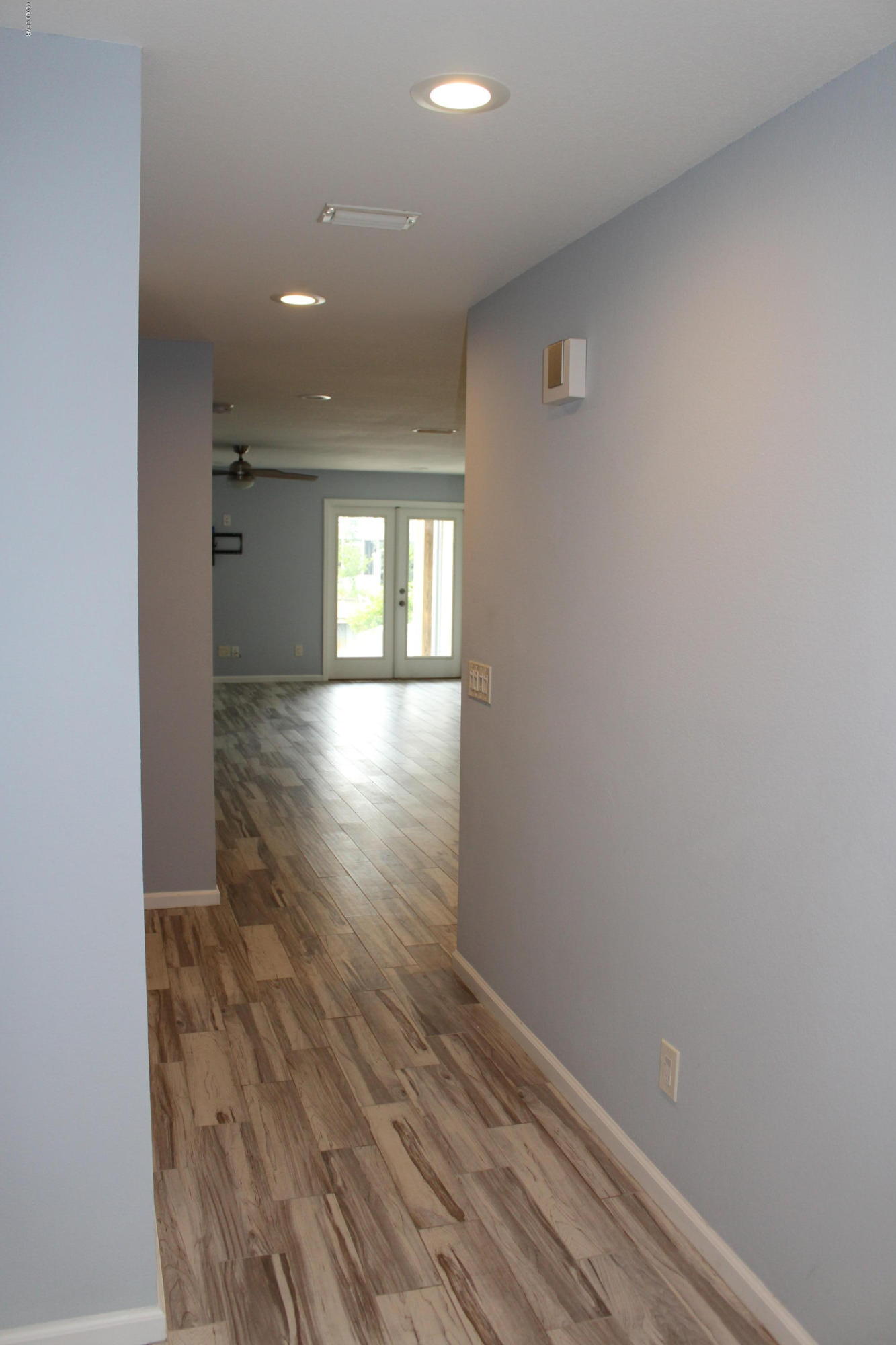 Venetian Villa 2nd Add Replat - Residential Lease