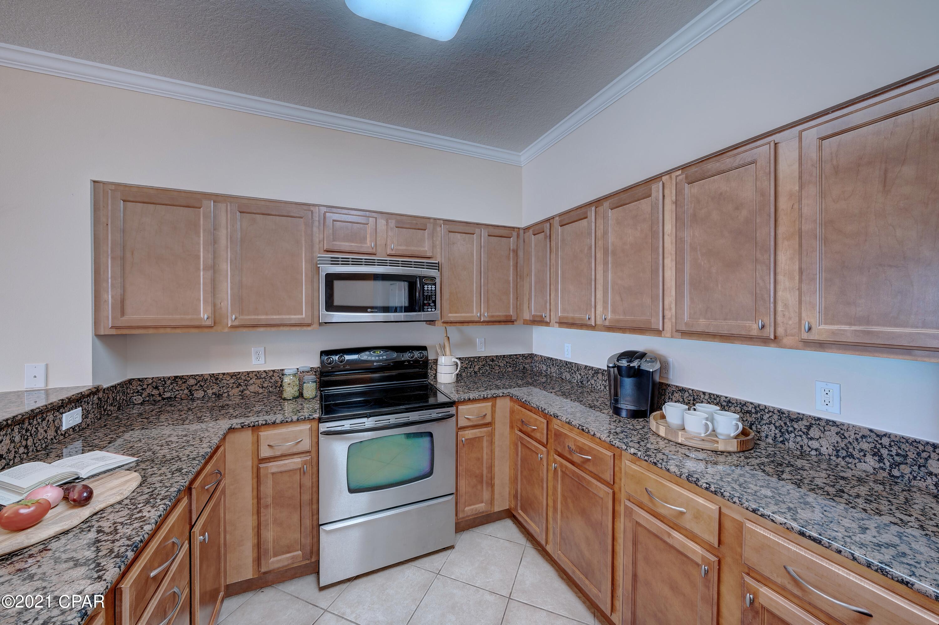 Magnolia Bay Club - Residential