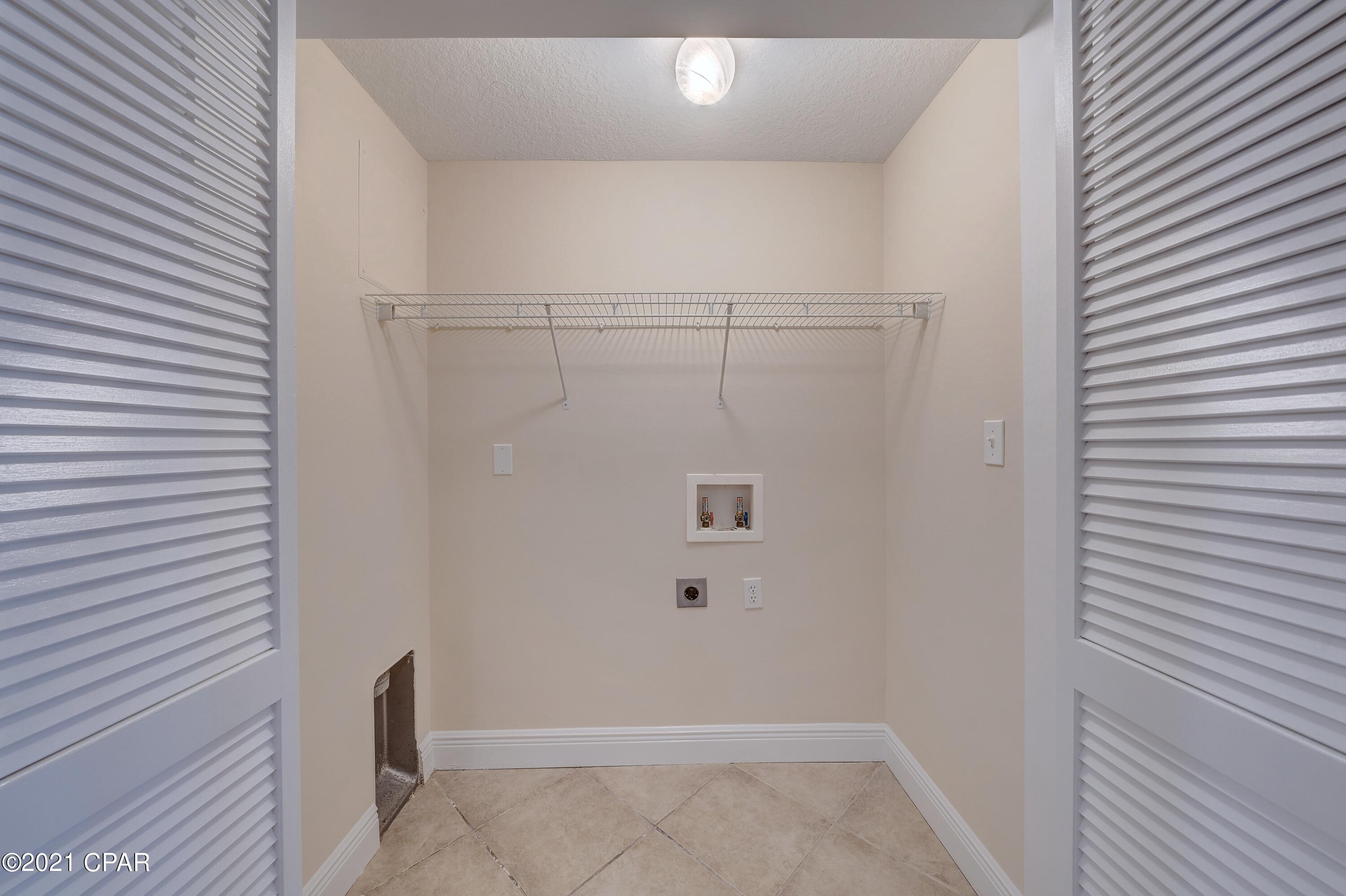 Magnolia Bay Club - Residential