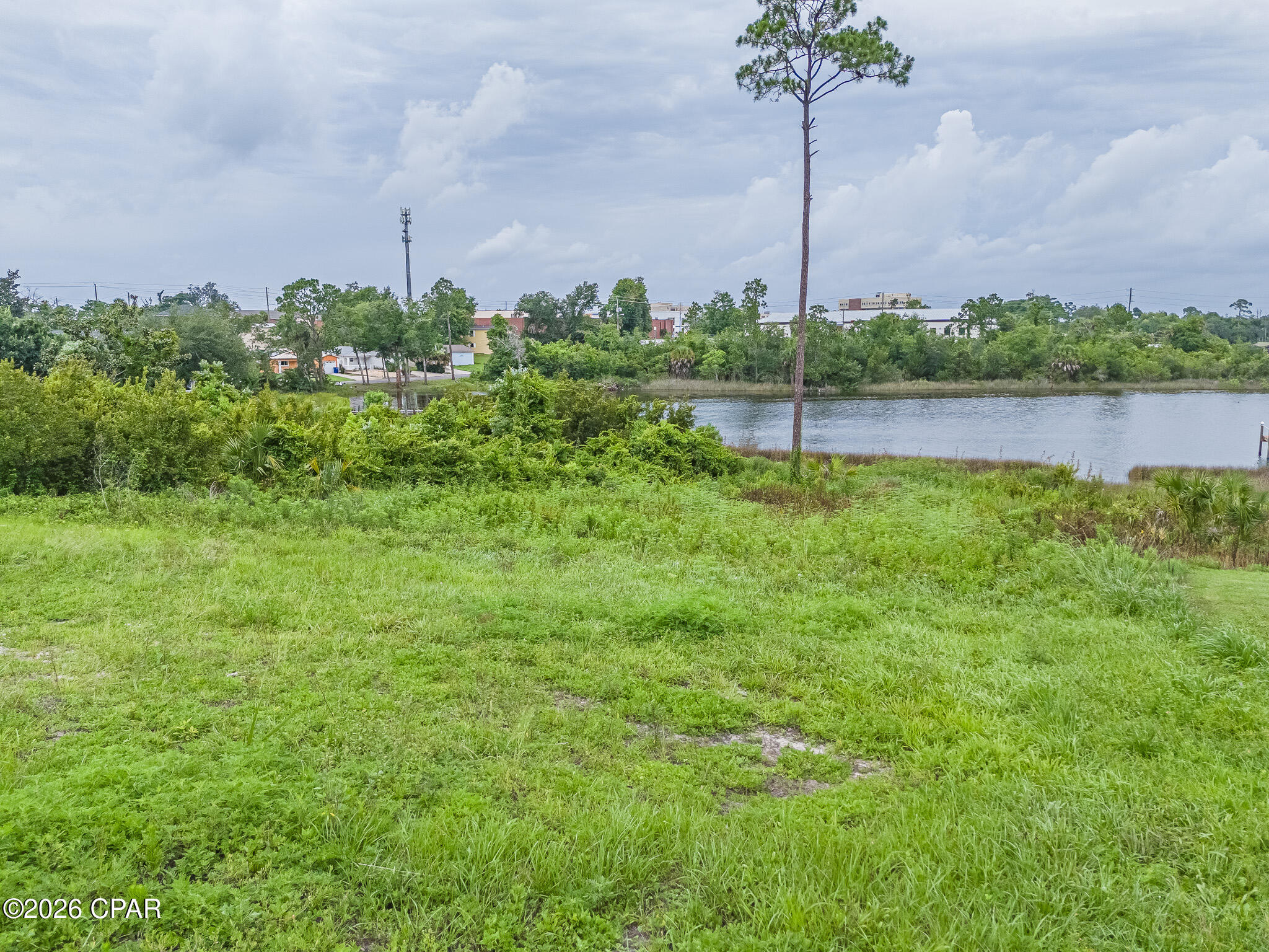 Cove Pointe - Land