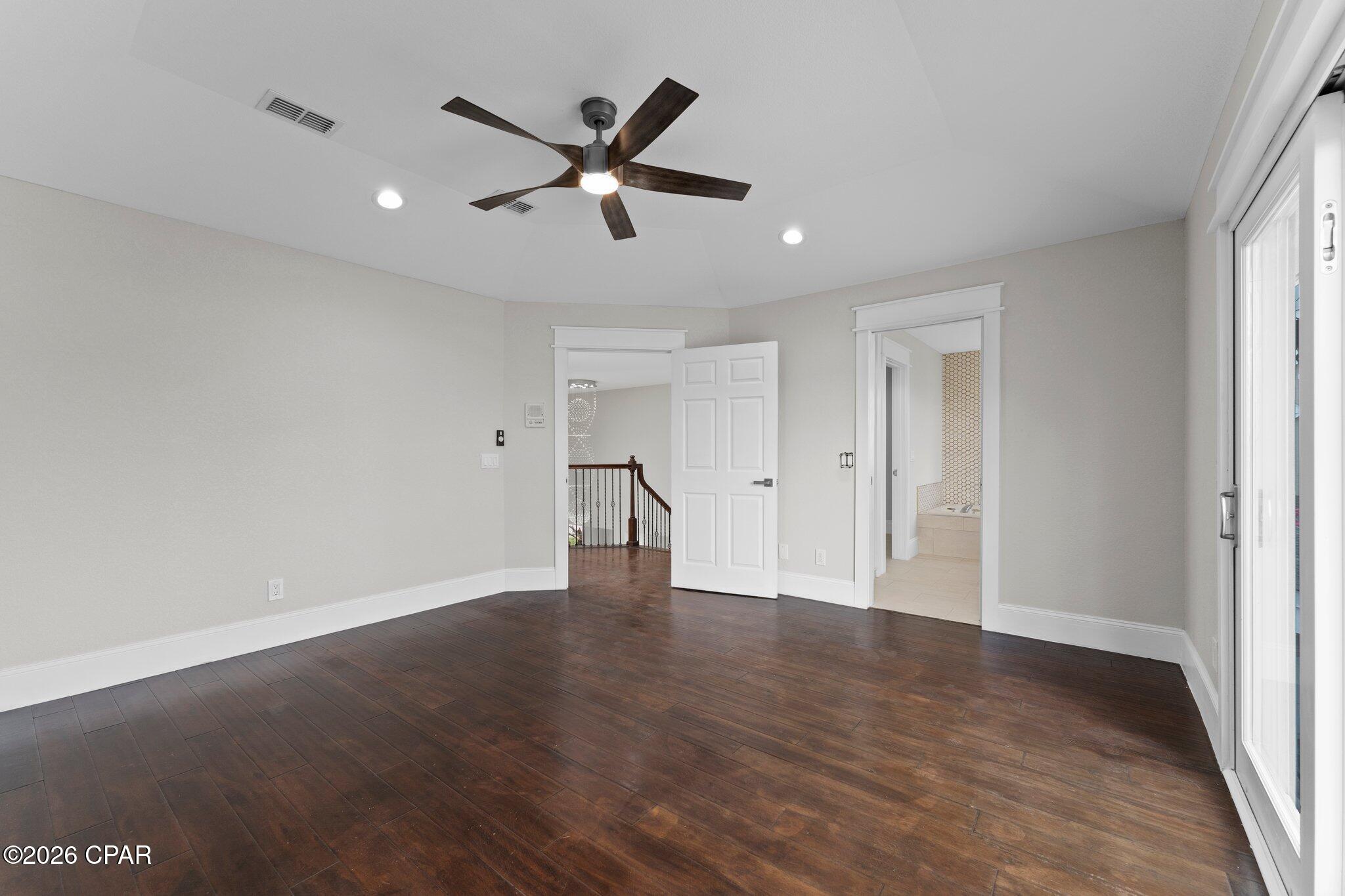 Country Club Harbour Estates - Residential