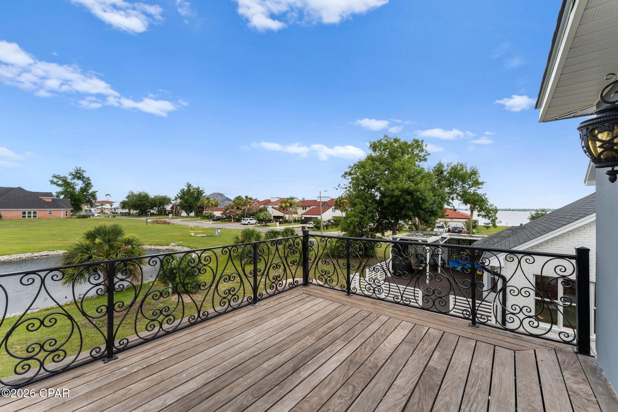 Country Club Harbour Estates - Residential