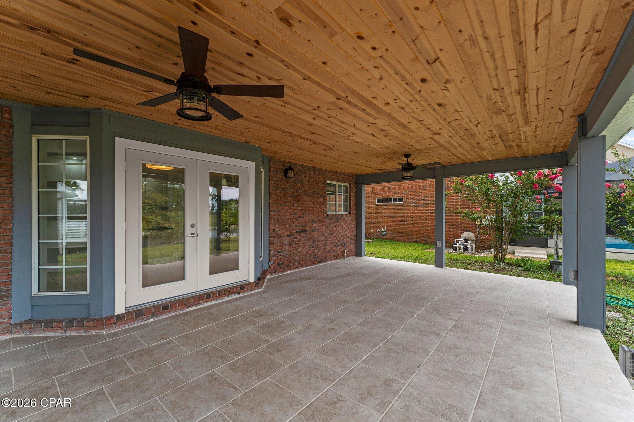Country Club Harbour Estates - Residential