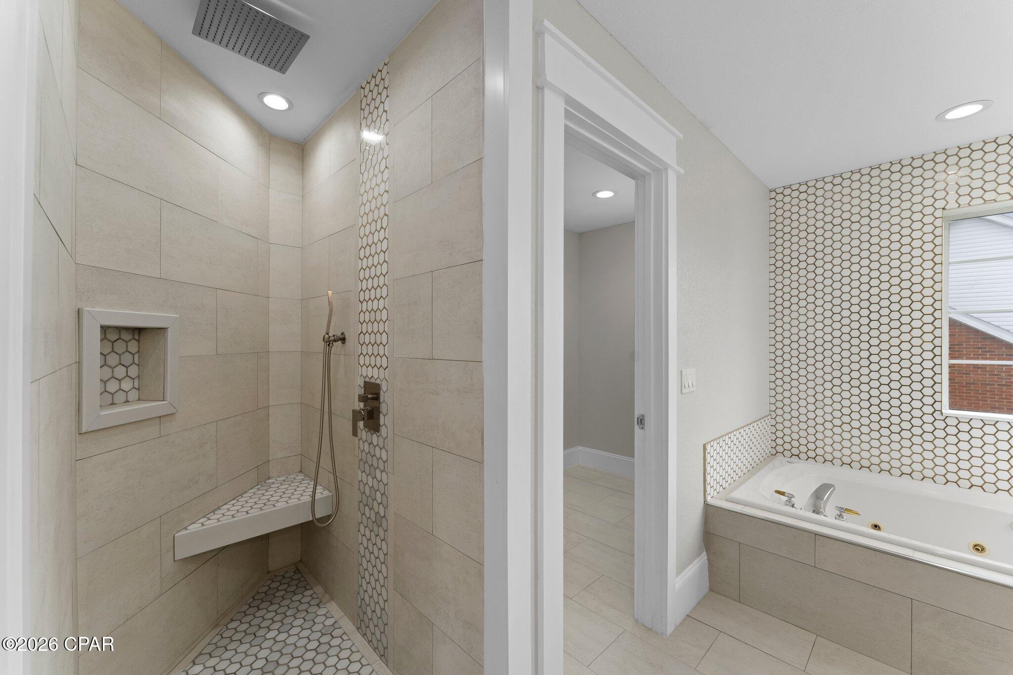 Country Club Harbour Estates - Residential