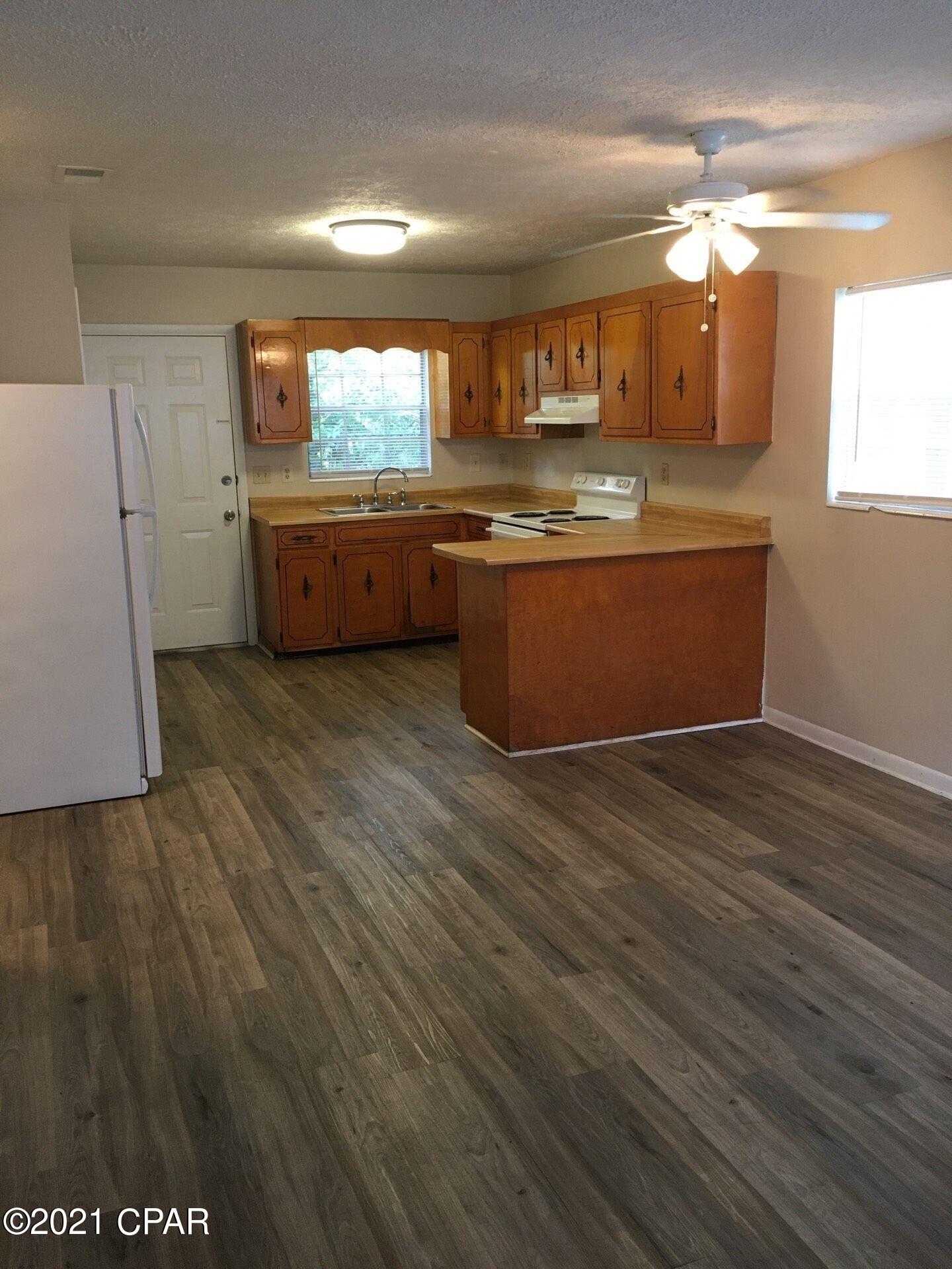 [No Recorded Subdiv] - Residential Lease