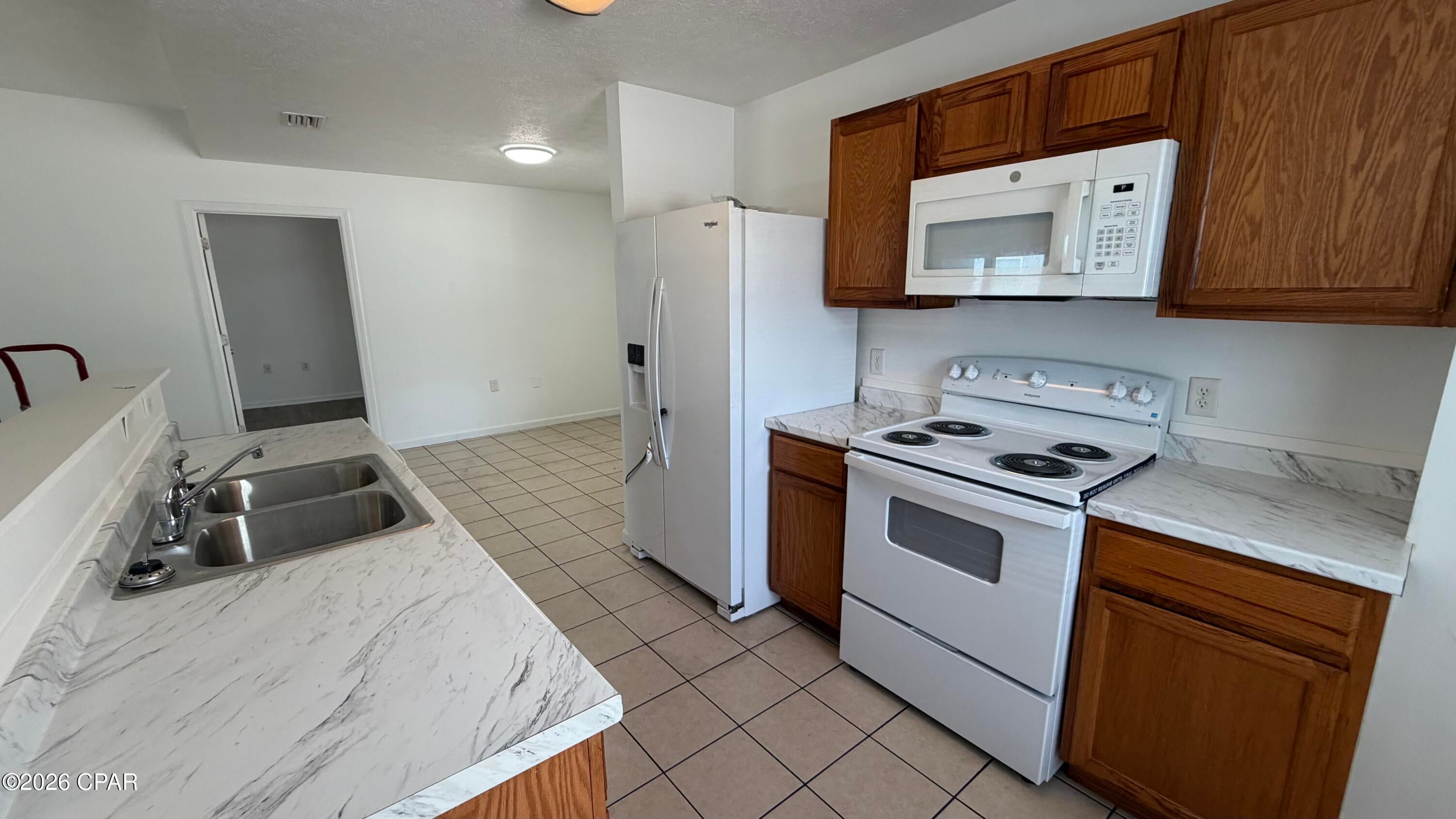 [No Recorded Subdiv] - Residential Lease