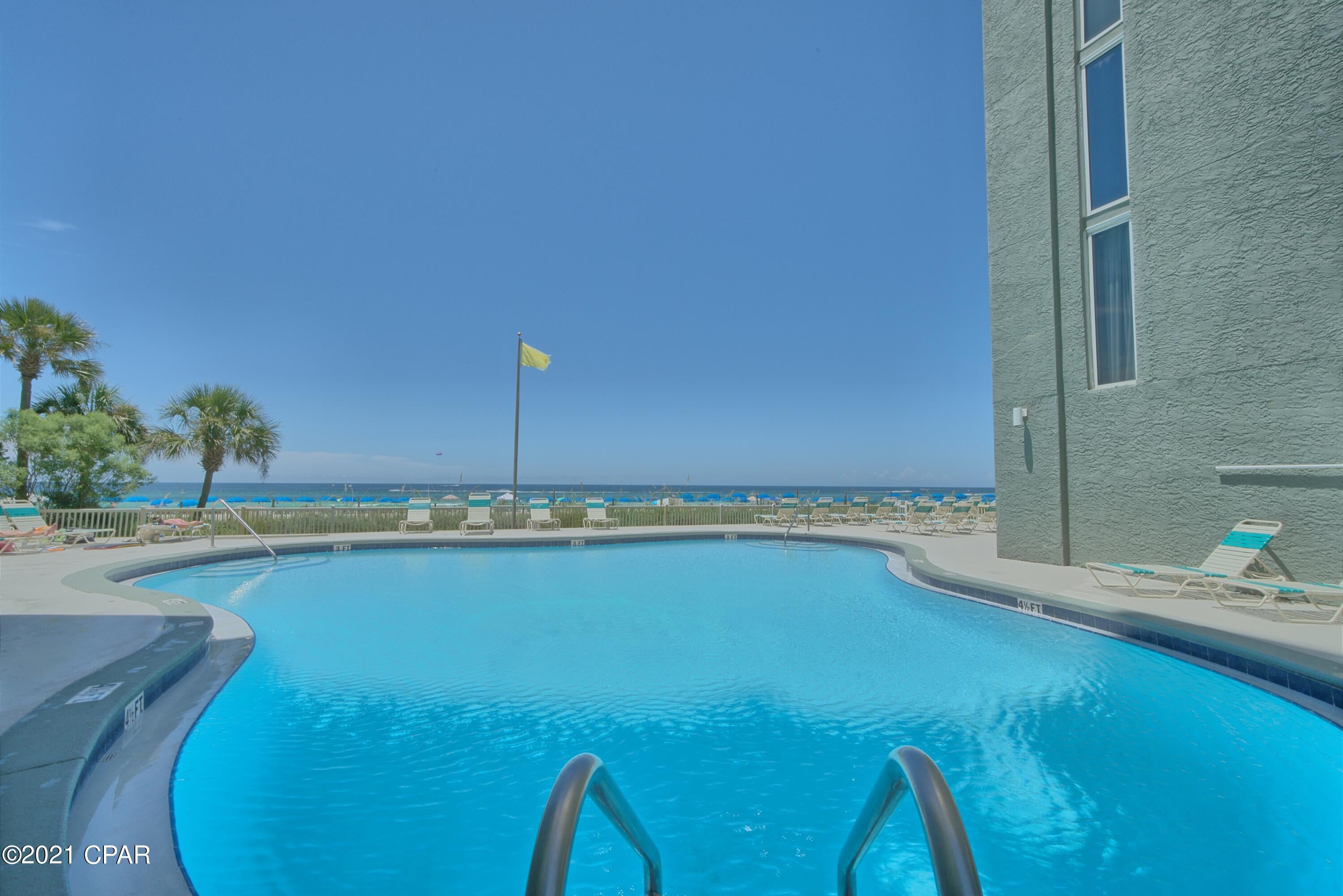 Long Beach Towers I - Residential