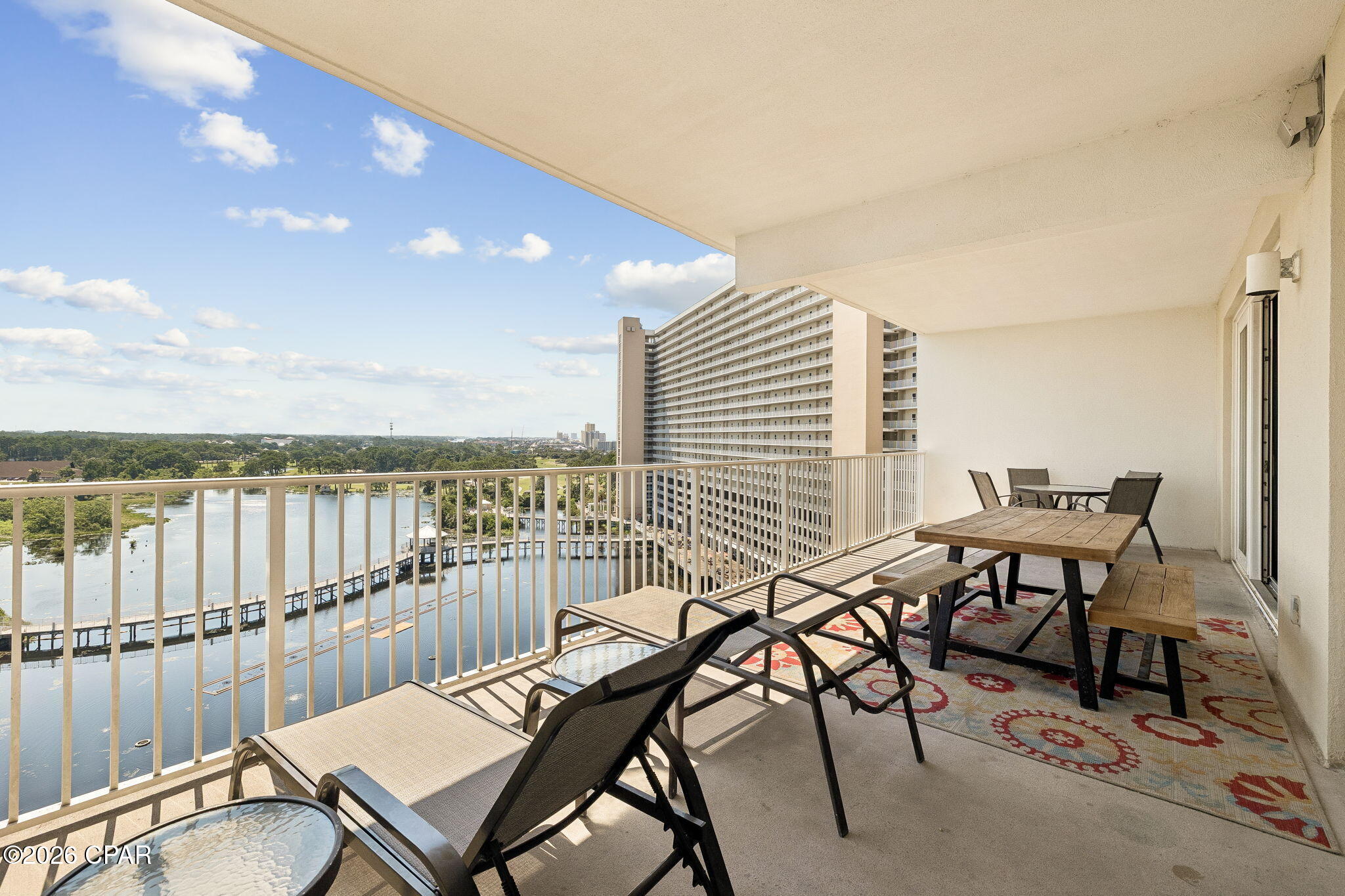 Laketown Wharf - Residential