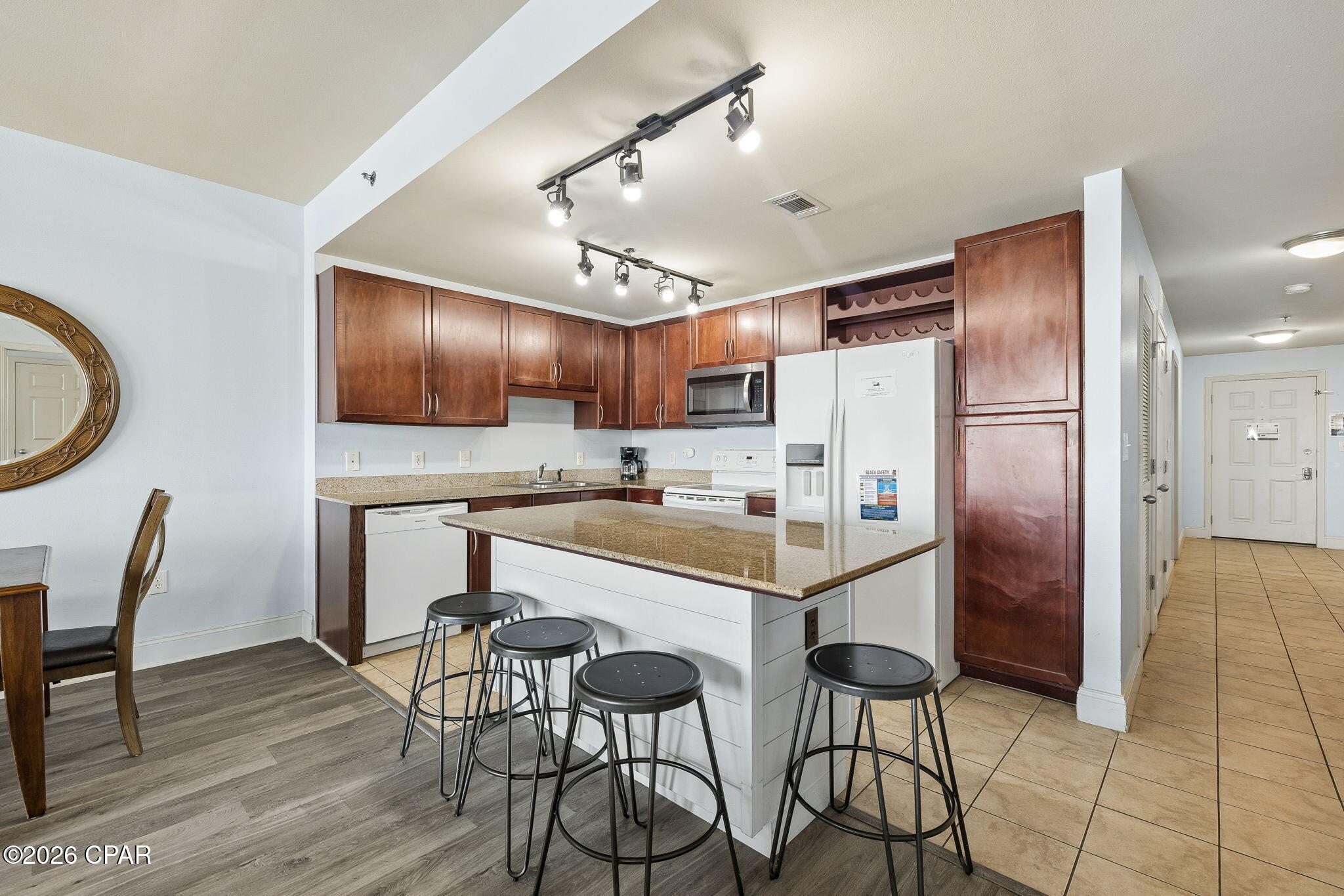 Laketown Wharf - Residential