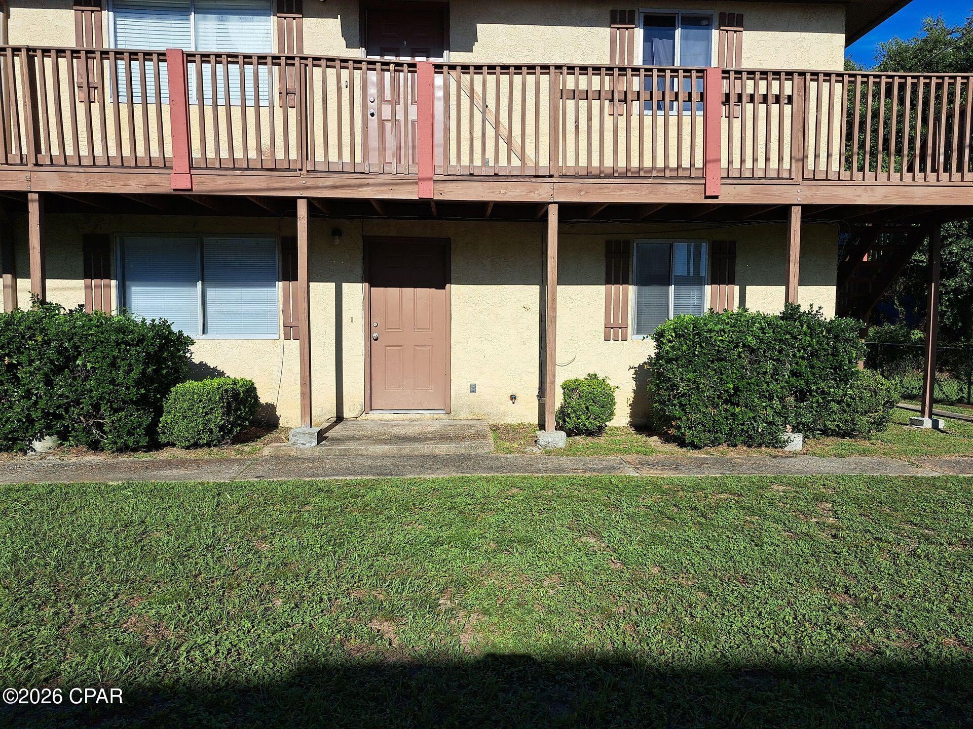 Well-maintained 2-bedroom, 1-bath apartment in Panama City, FL, offering convenient living with lawn care included. The unit features an in-home washer and dryer for easy laundry days and is located near shopping and dining options. Positioned close to Rutherford High School and TAFB, this residence provides a practical location for everyday needs and access to local amenities.