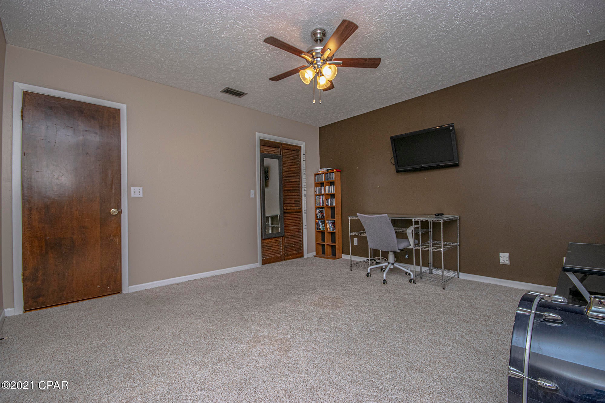 Brook Forest U-1 - Residential