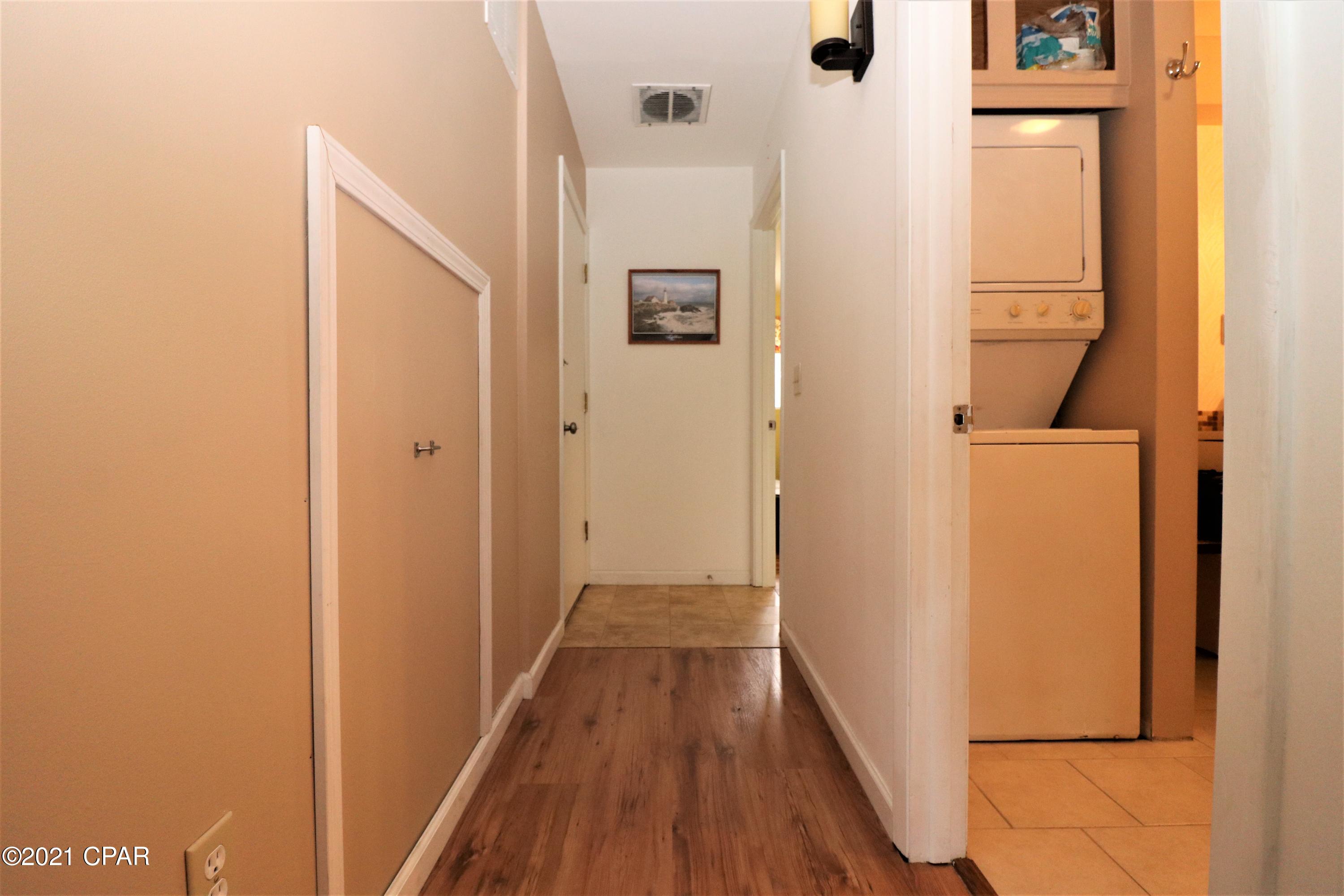 North Lagoon Oaks 4th - Residential