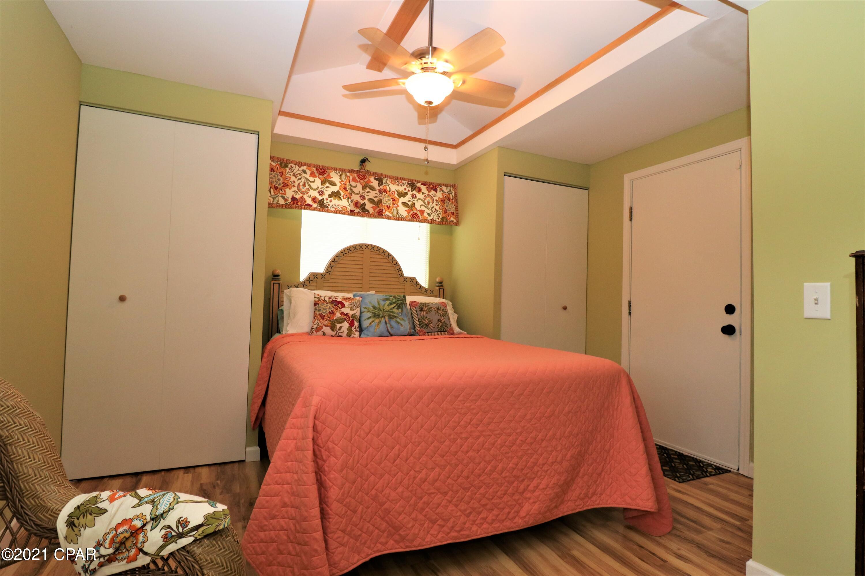 North Lagoon Oaks 4th - Residential