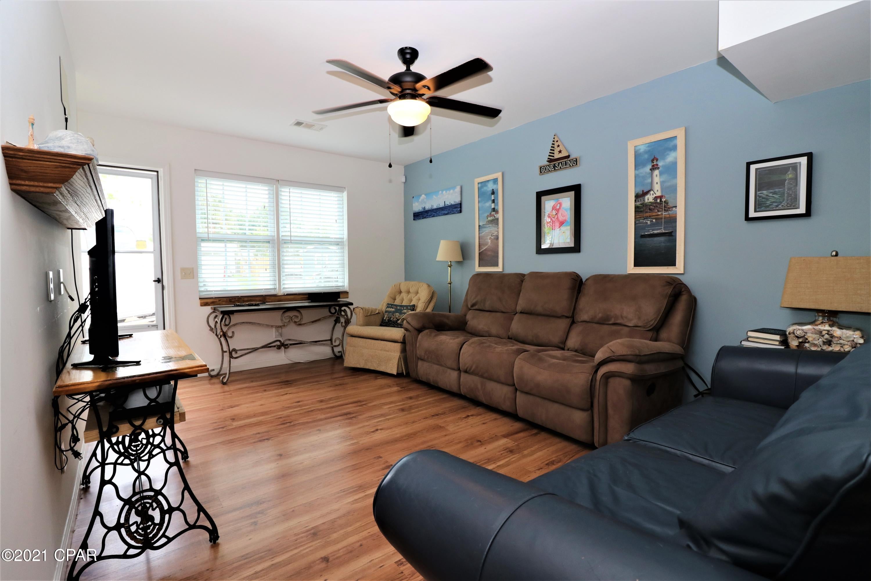 North Lagoon Oaks 4th - Residential