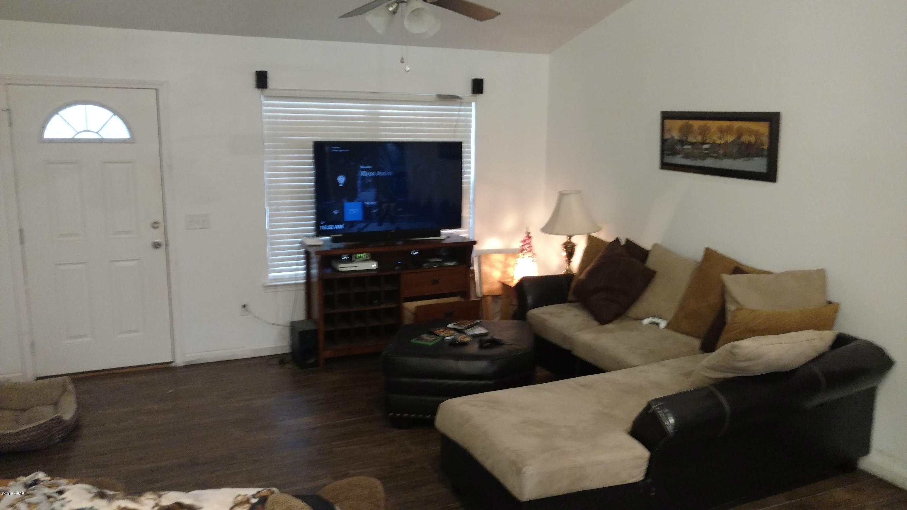 Leisure Lakes - Residential