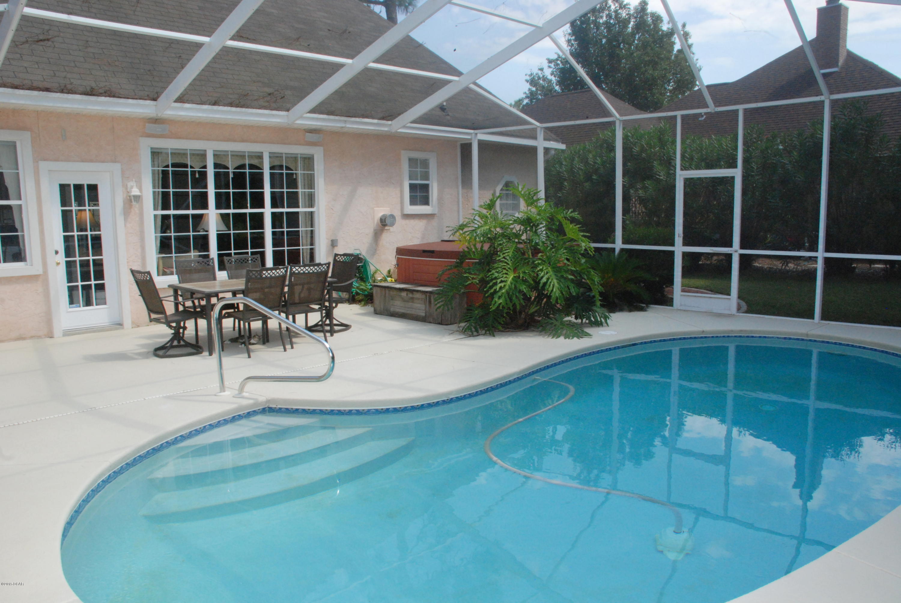 Country Club Harbour Estates - Residential