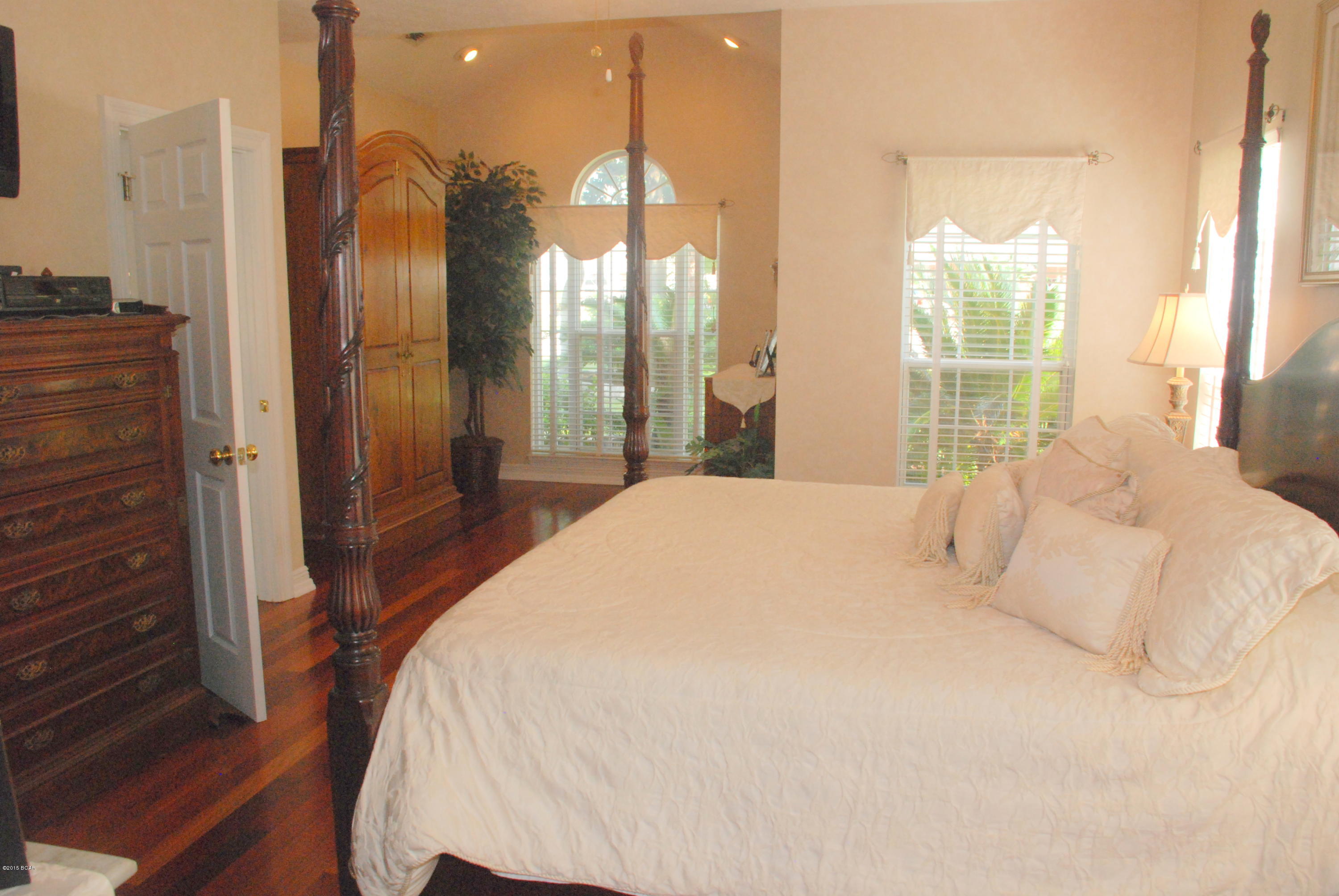 Country Club Harbour Estates - Residential