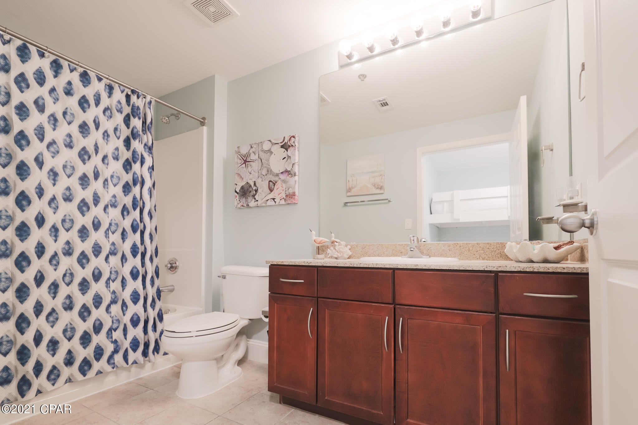 Laketown Wharf - Residential