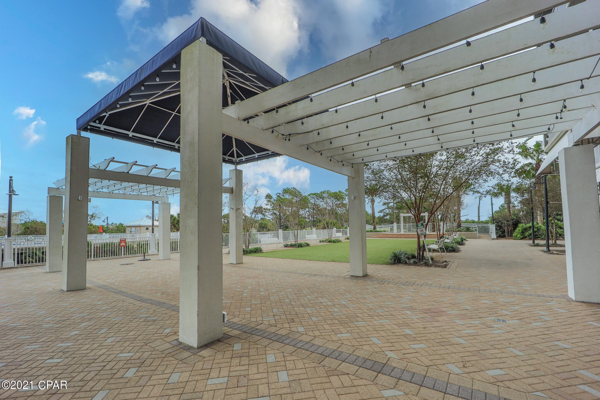 Laketown Wharf - Residential