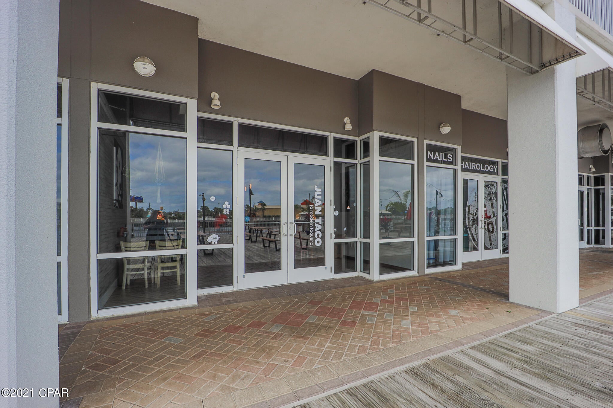 Laketown Wharf - Residential