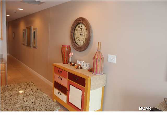 Splash Condo - Residential