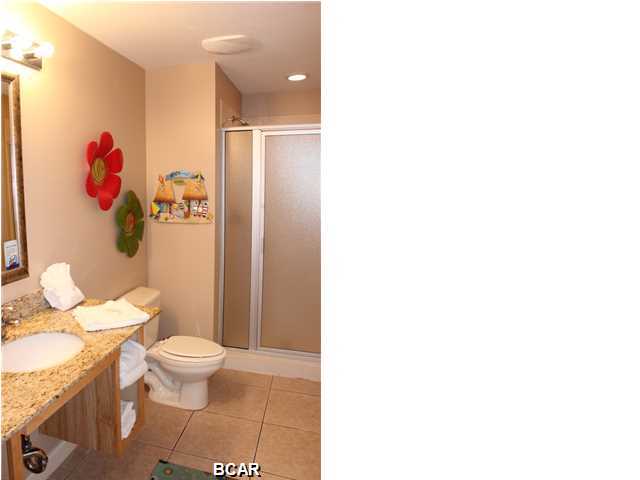 Splash Condo - Residential