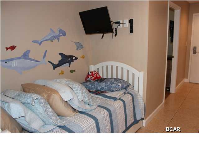 Splash Condo - Residential