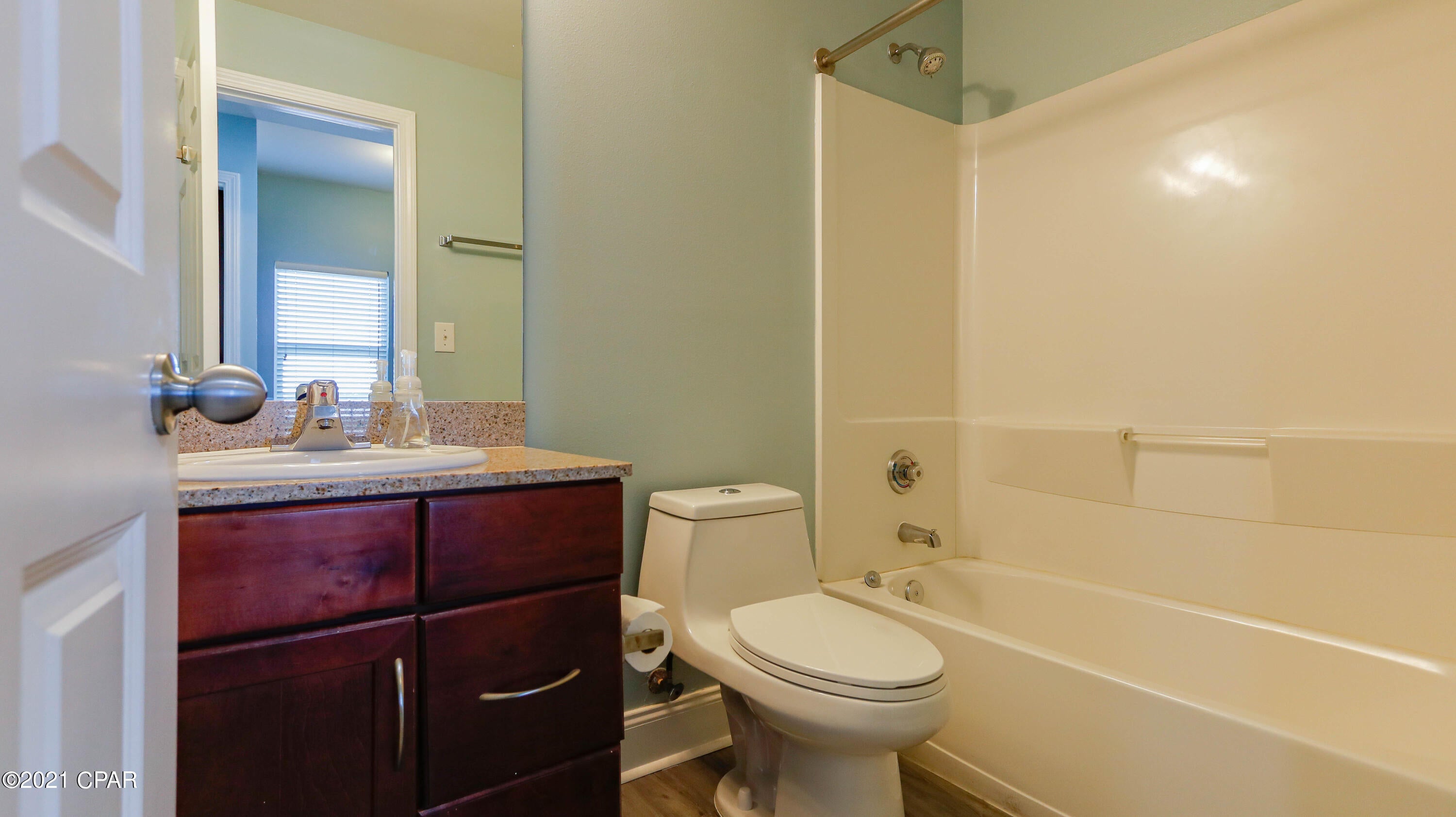 Laketown Wharf - Residential