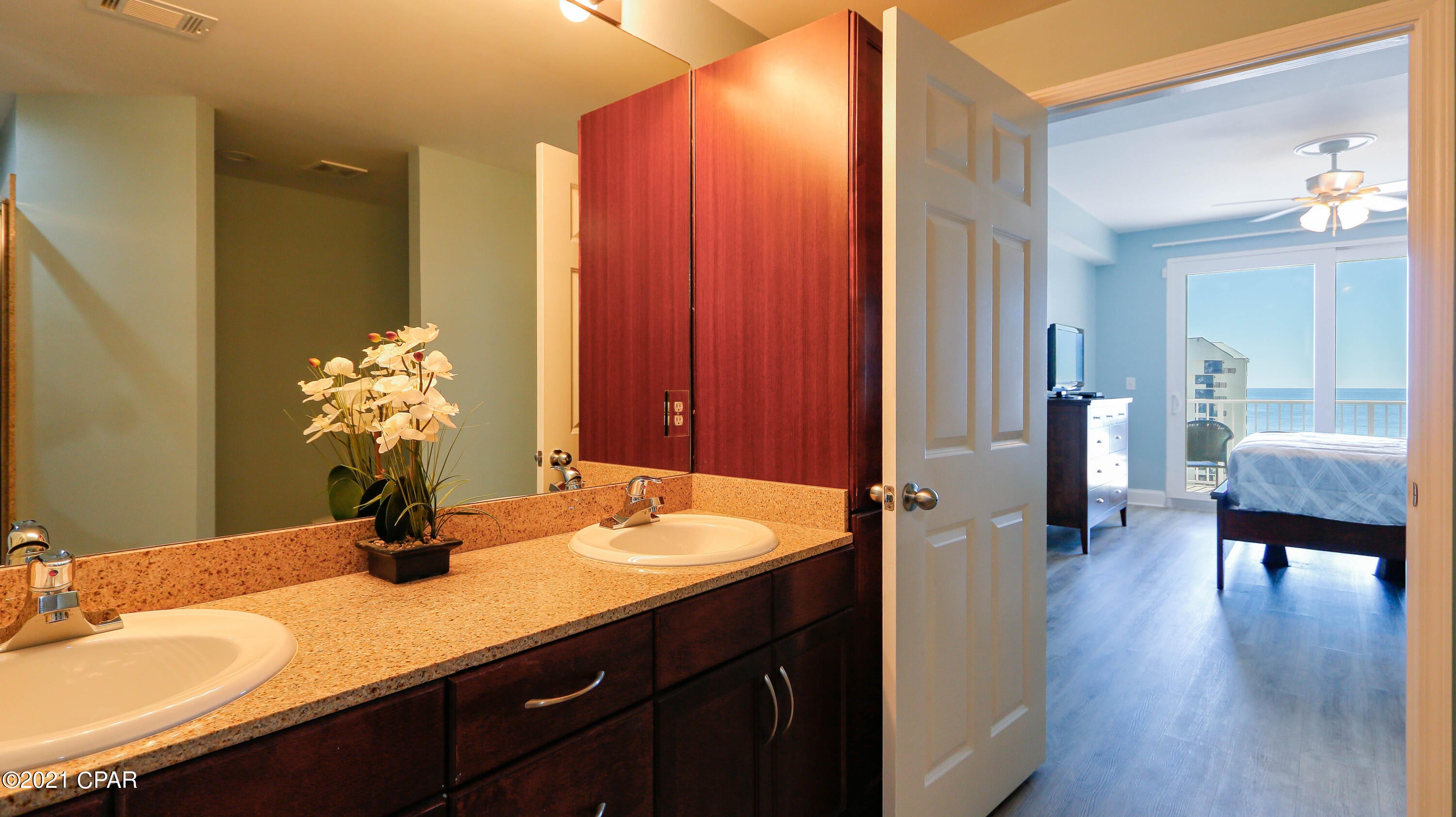 Laketown Wharf - Residential