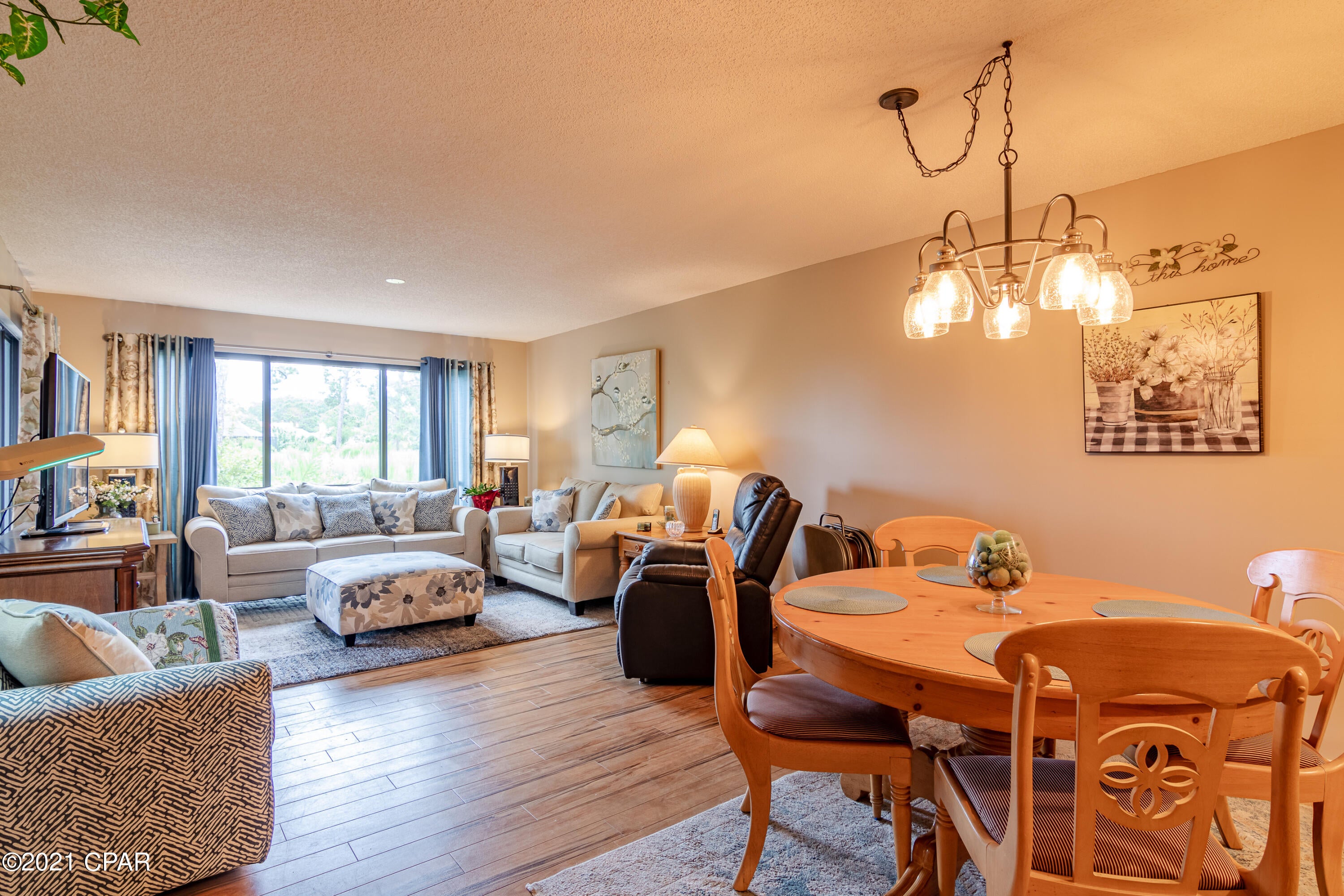 Hombre Golf Village - Residential