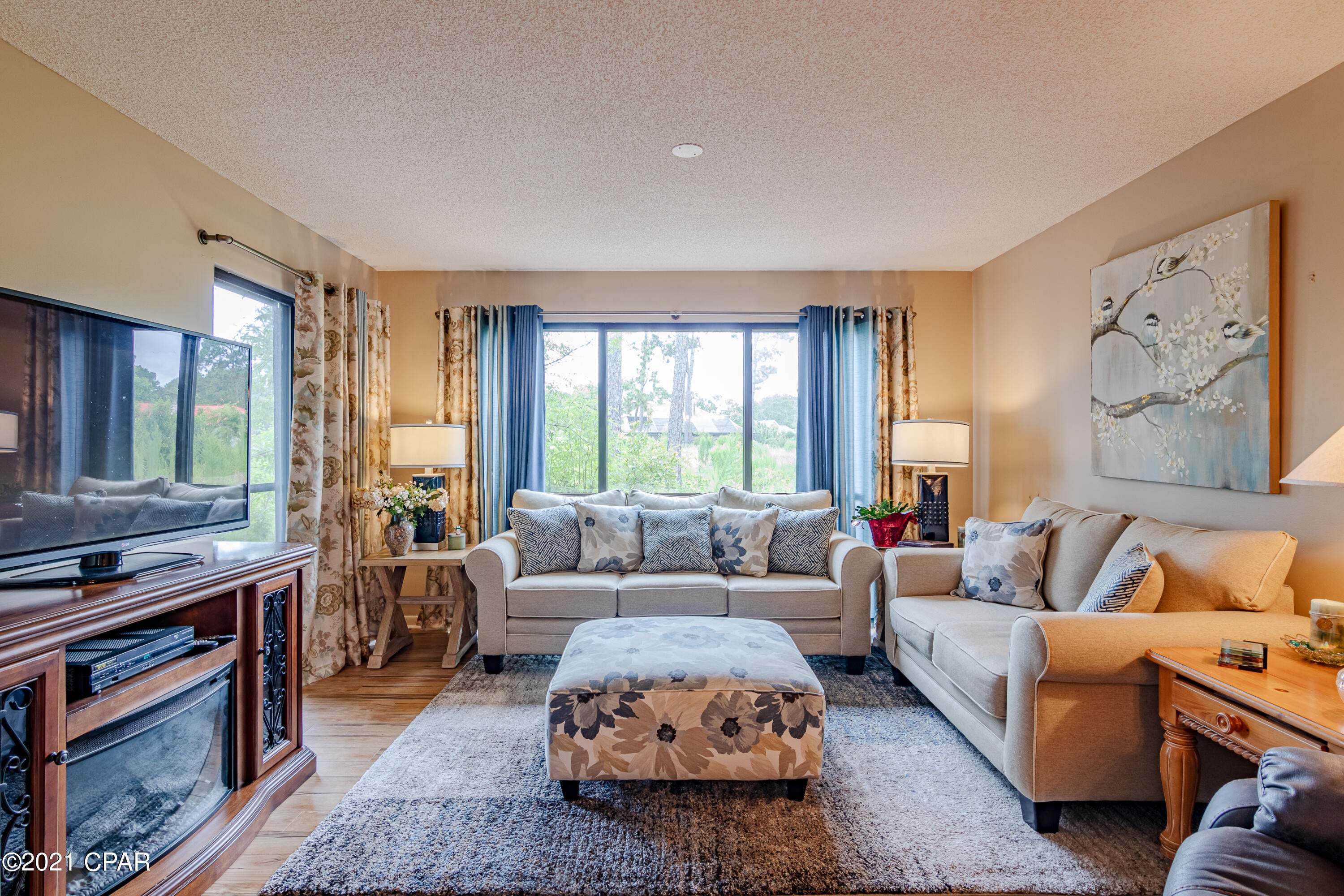 Hombre Golf Village - Residential