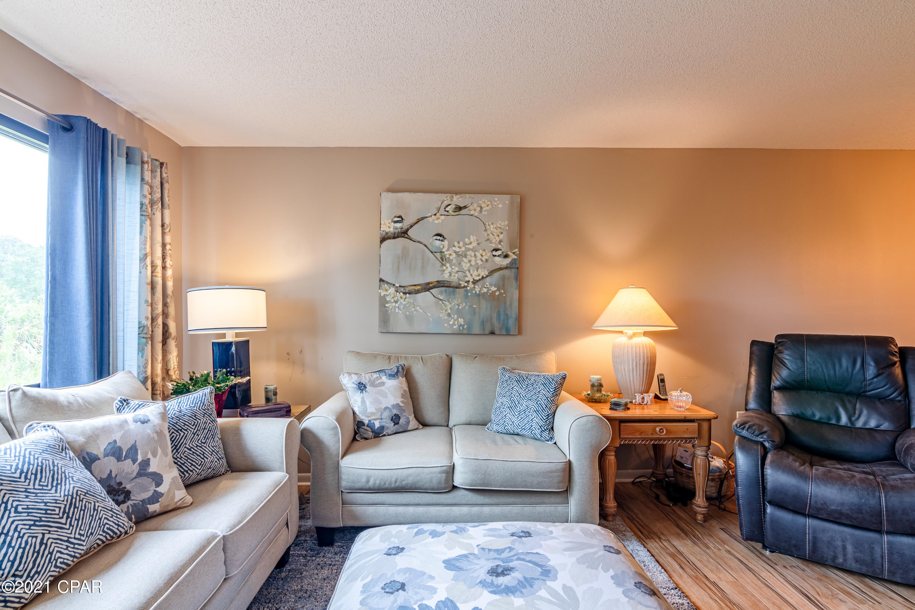 Hombre Golf Village - Residential