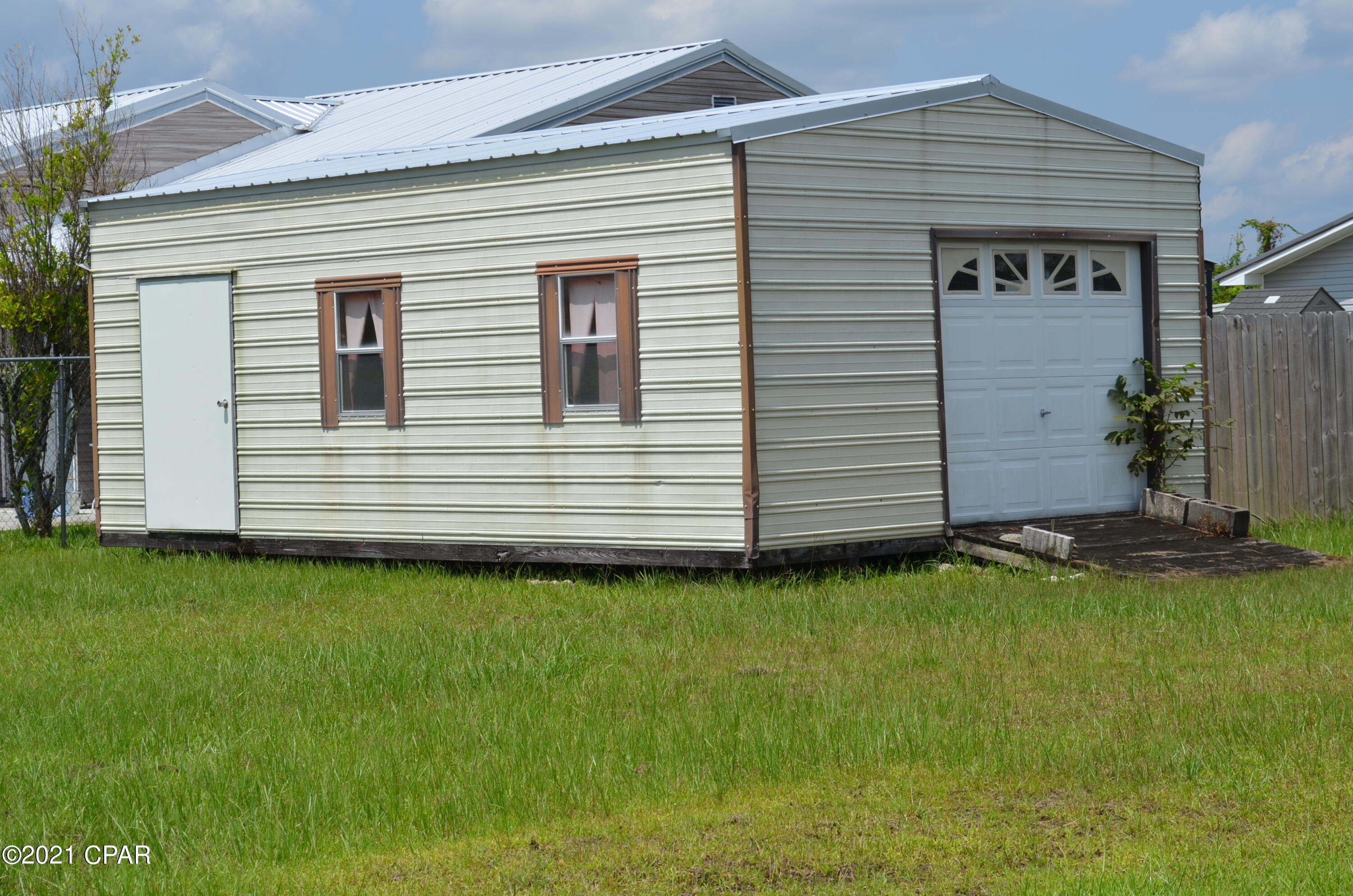 [No Recorded Subdiv] - Residential