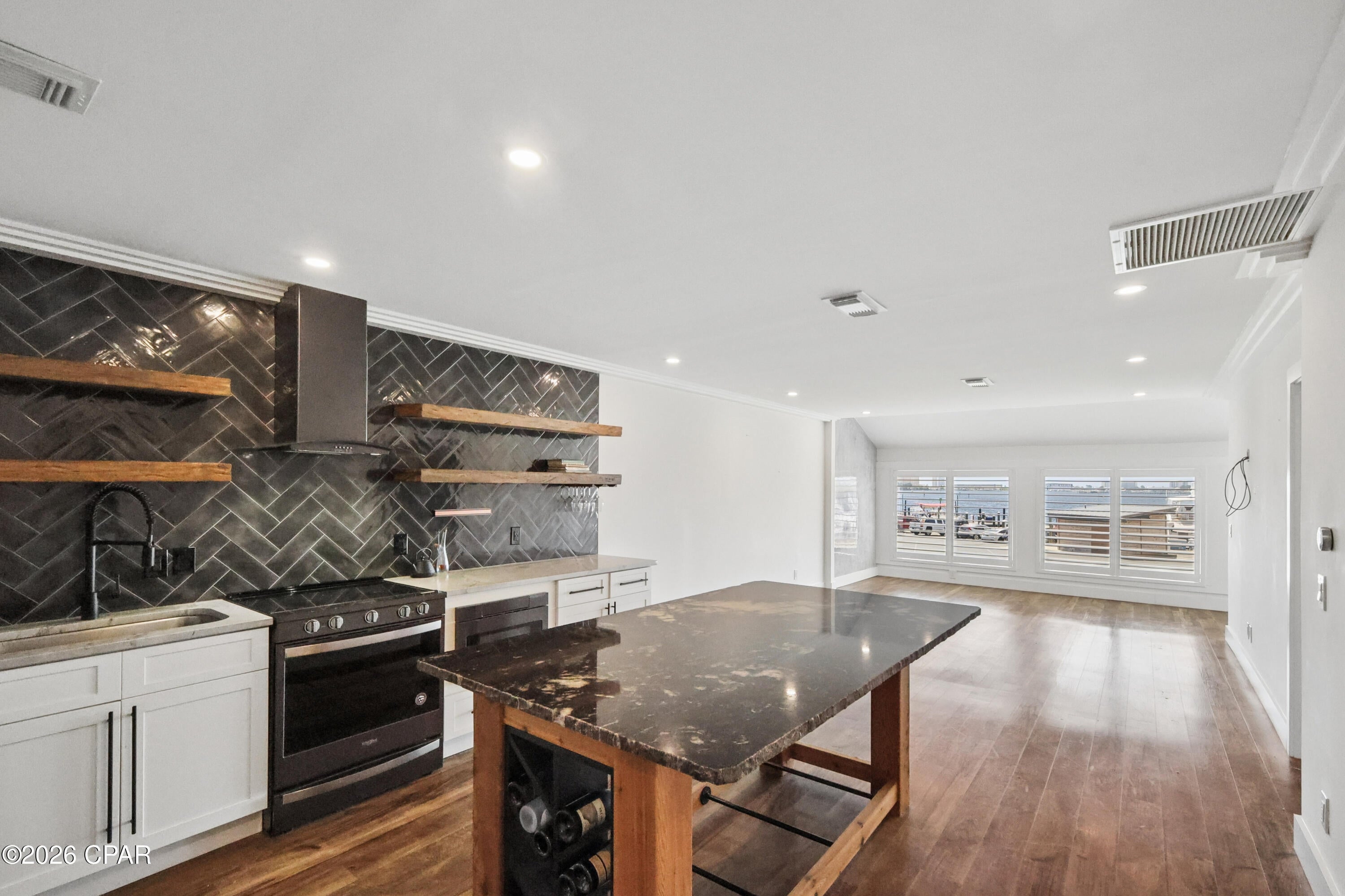 Bay Point Harbour Villas - Residential